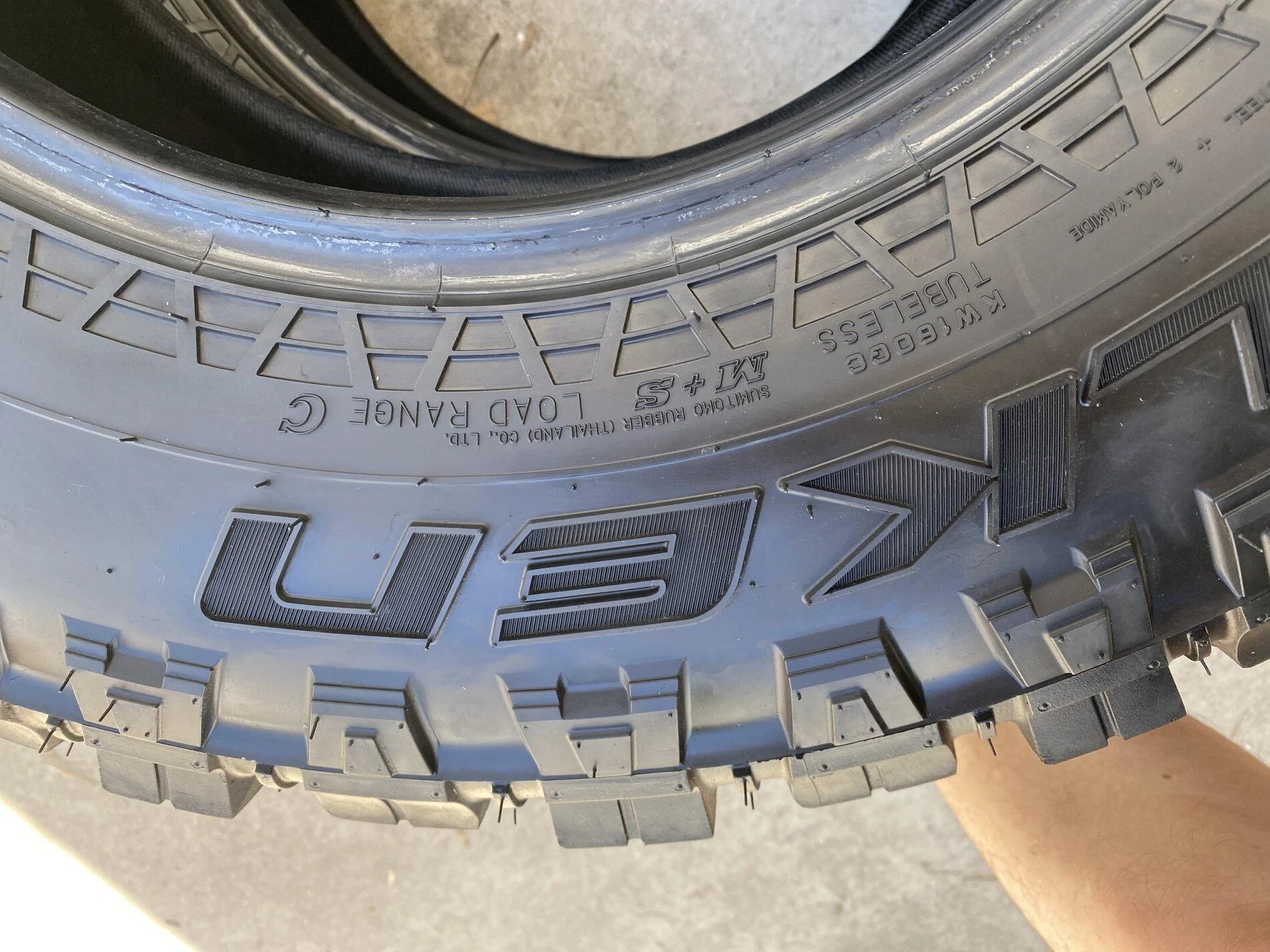 Jeep Gladiator Falken wildpeak MT’s, 285/70r17 5650A615-78C6-4FBE-9EF6-07325B62209F