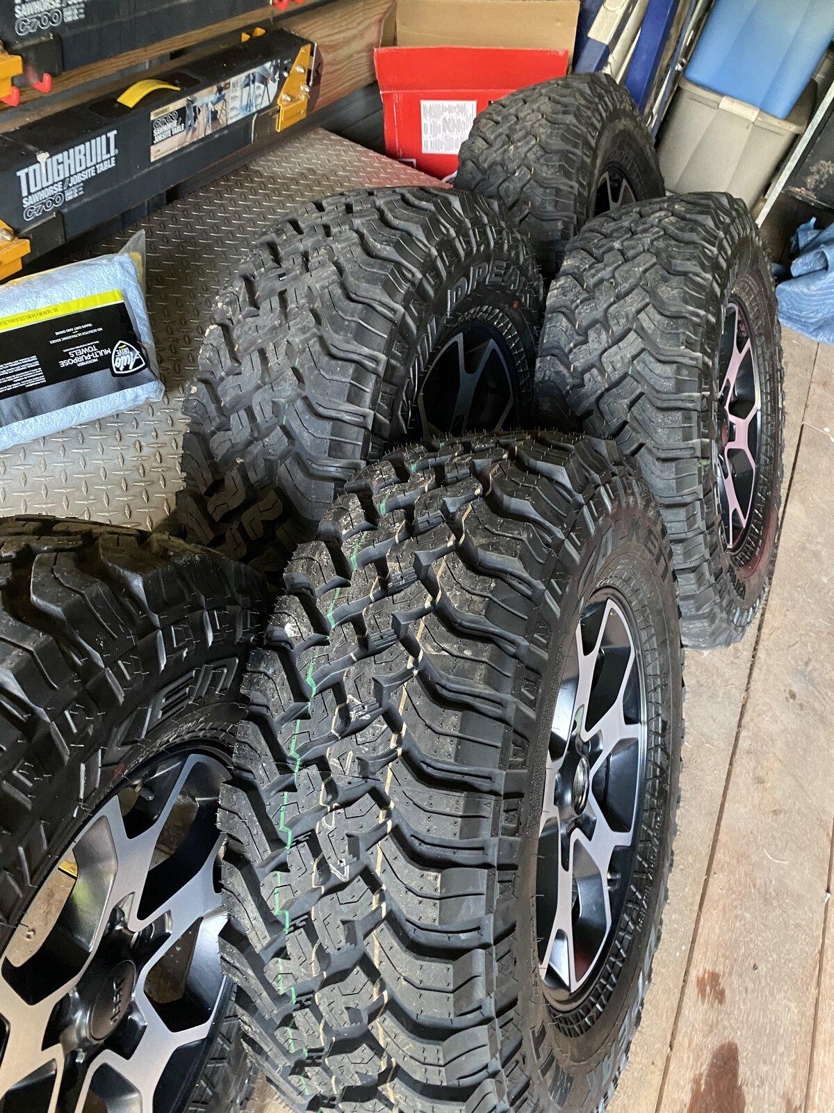 Jeep Gladiator 5 Rubicon Rims on Falken Wildpeak MT 7EB3D561-D54A-43B9-8881-E6156A9BBA59