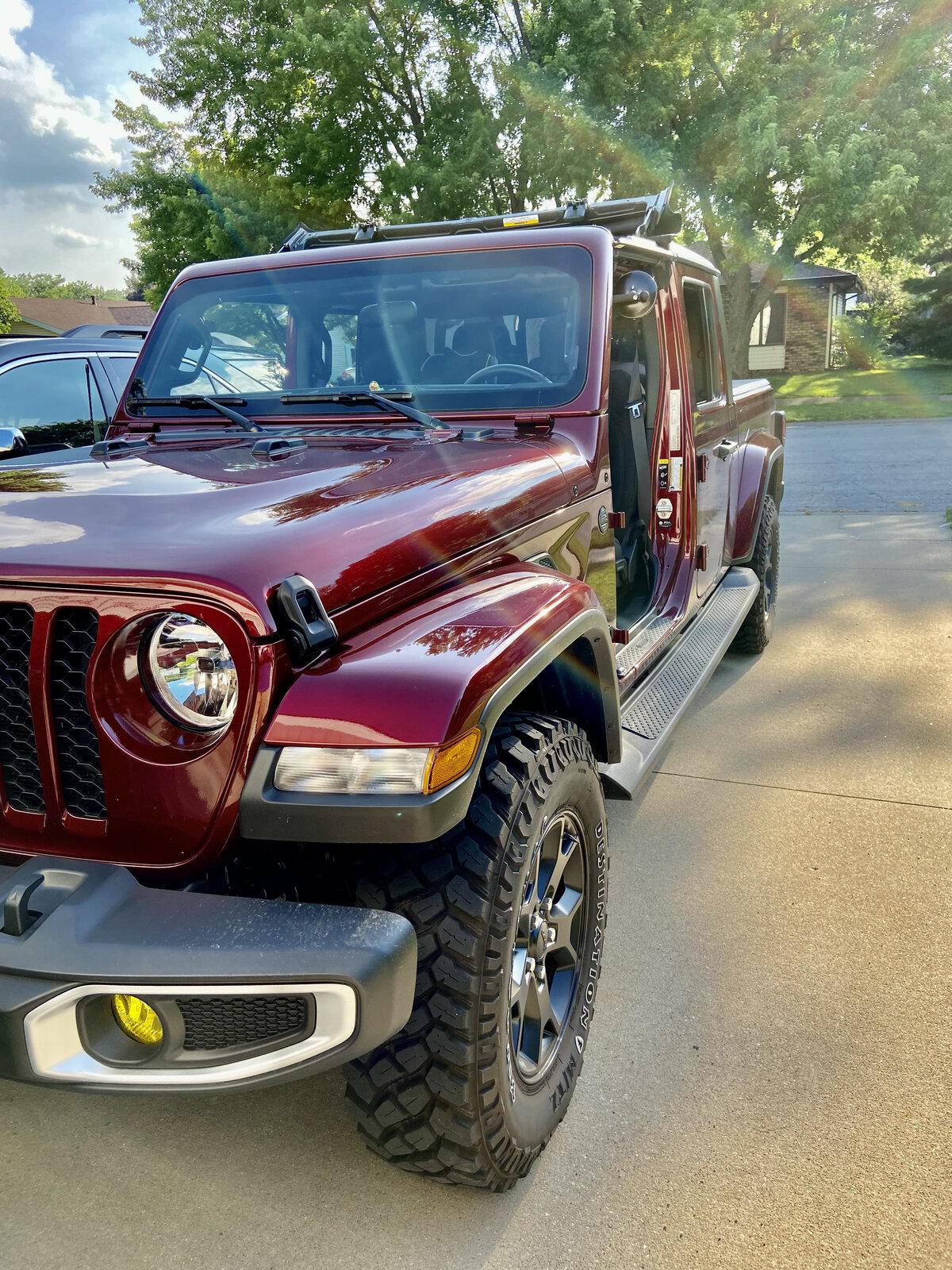 Jeep Gladiator Who rolls like this?? 576BEFE9-8E05-4F0F-A692-A91CF5F83916