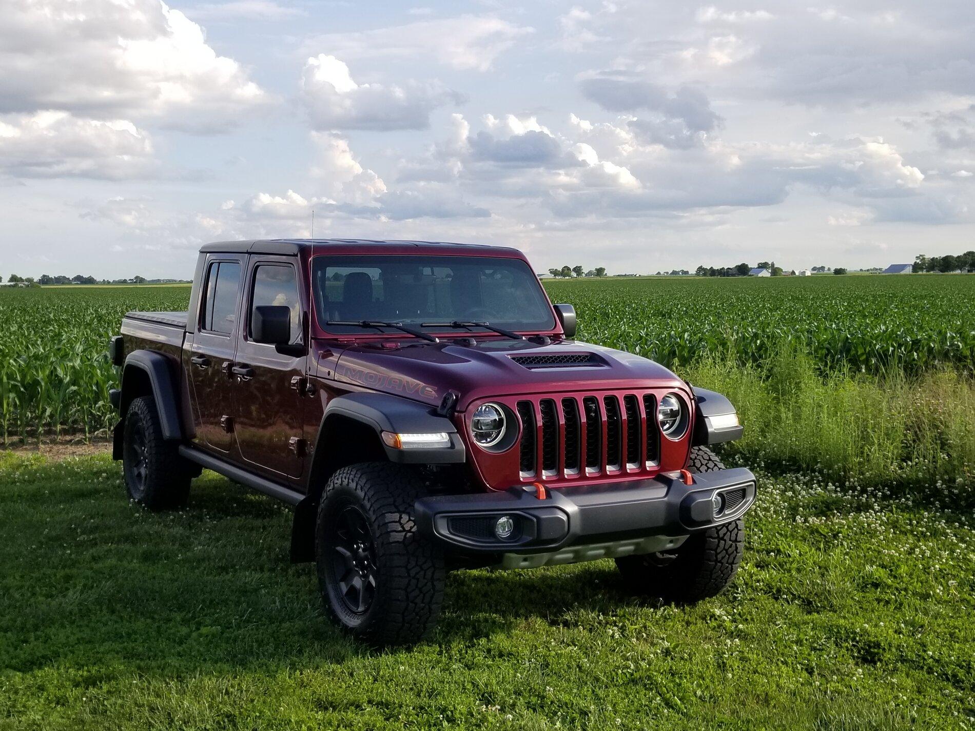 Jeep Gladiator Gladiator Glamour Shots 1623594788012_20210610_180458