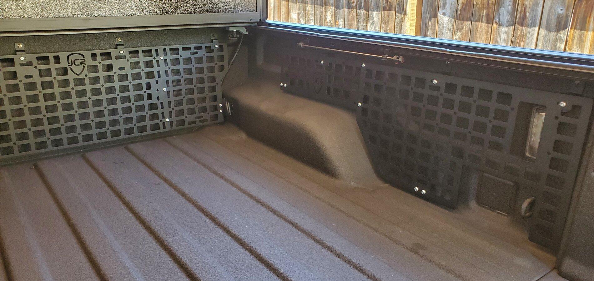 Jeep Gladiator Who has Molle Panels in their Bed (Photos) 20210627_122142