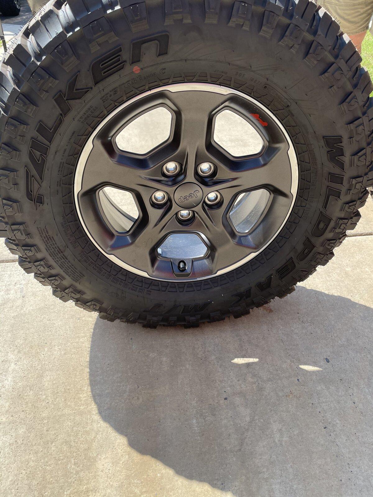 Jeep Gladiator North Louisiana - Takeoff Tires/Wheels/Side Steps 8F124D1F-73AB-4406-8DD3-827397BDA21A