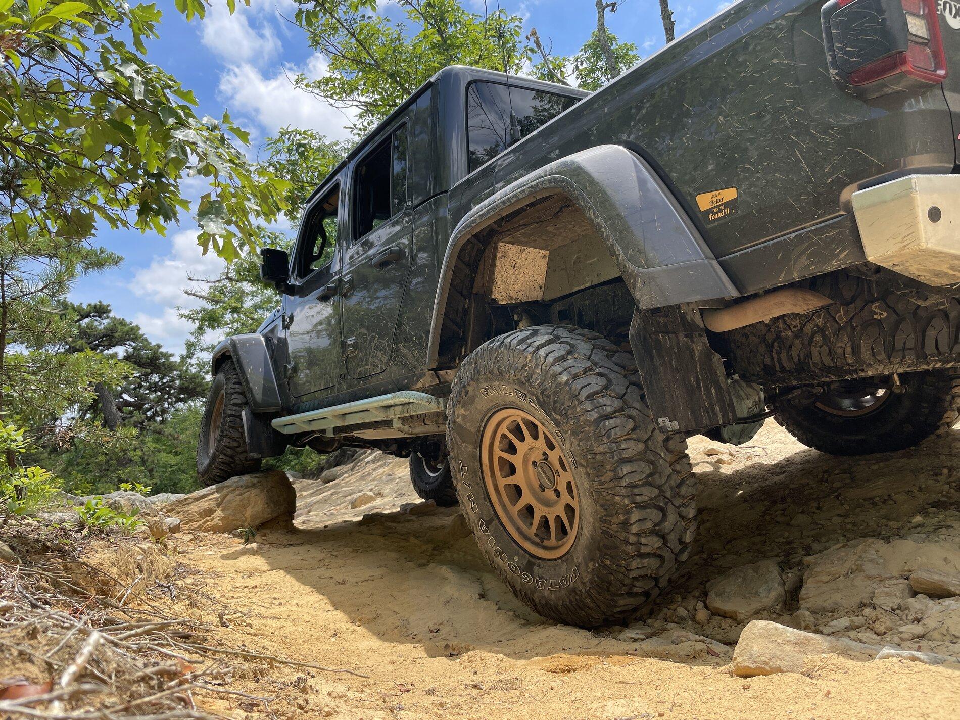 Jeep Gladiator Practical Truck for the Over Prepared Woman E4A06E5C-F45E-4E20-A049-56B1B08C33C8