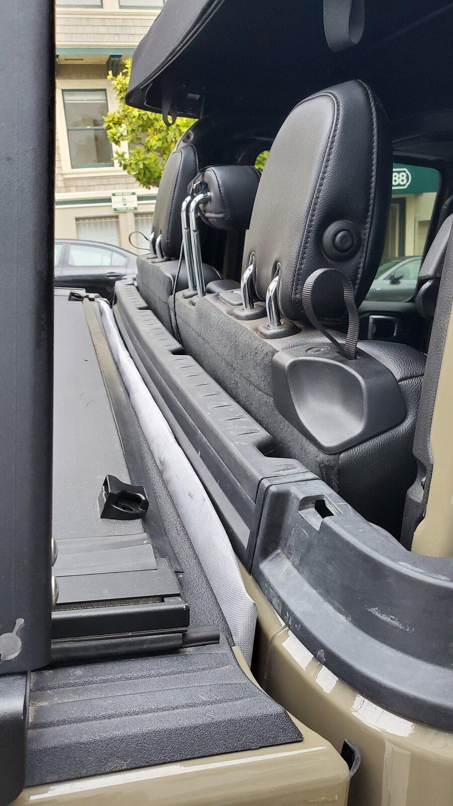 Jeep Gladiator Soft top window storage tip. 20210627_074951