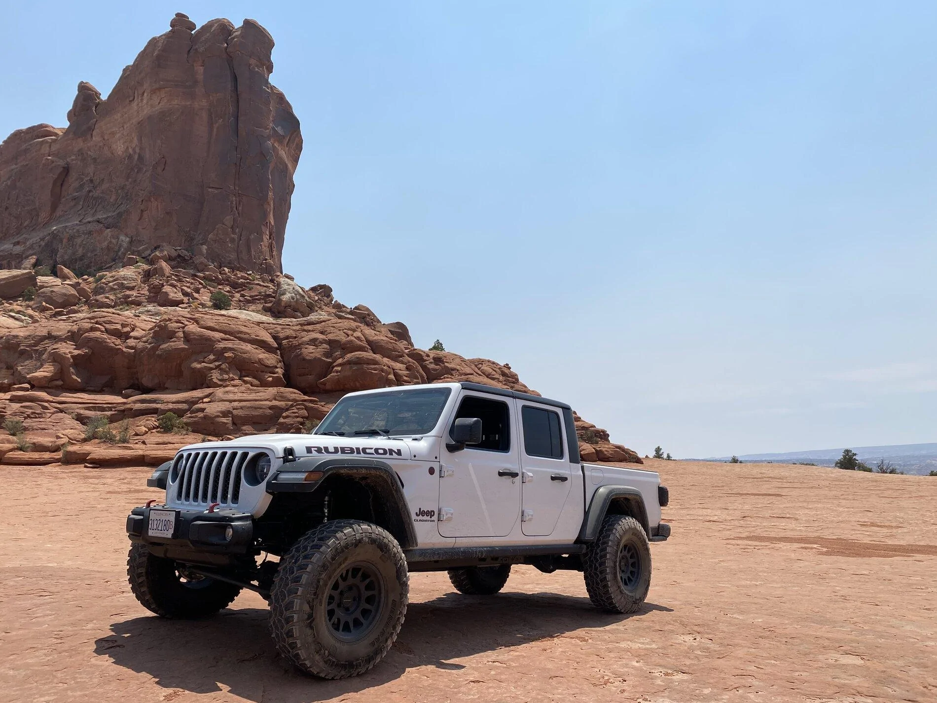 Jeep Gladiator Gladiator Glamour Shots EFA76AB2-55AC-44F4-9106-89092178E7D8