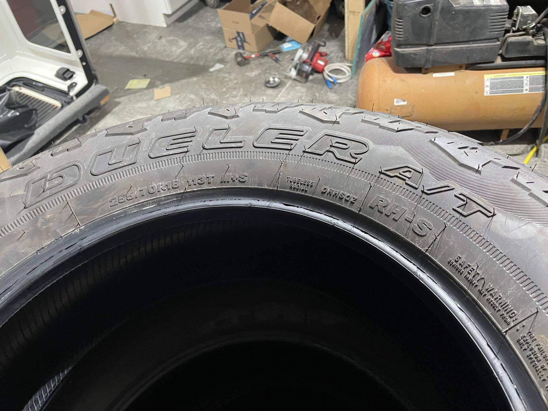 Jeep Gladiator 5x 255/75r18 Bridgestone Dueler AT 1D5E5BF5-1649-4558-A5A2-ECC29DF838A6