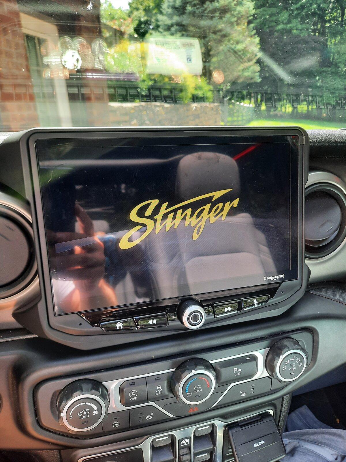 Jeep Gladiator Stinger Off Road 10” Radio Replacement 20210625_140638