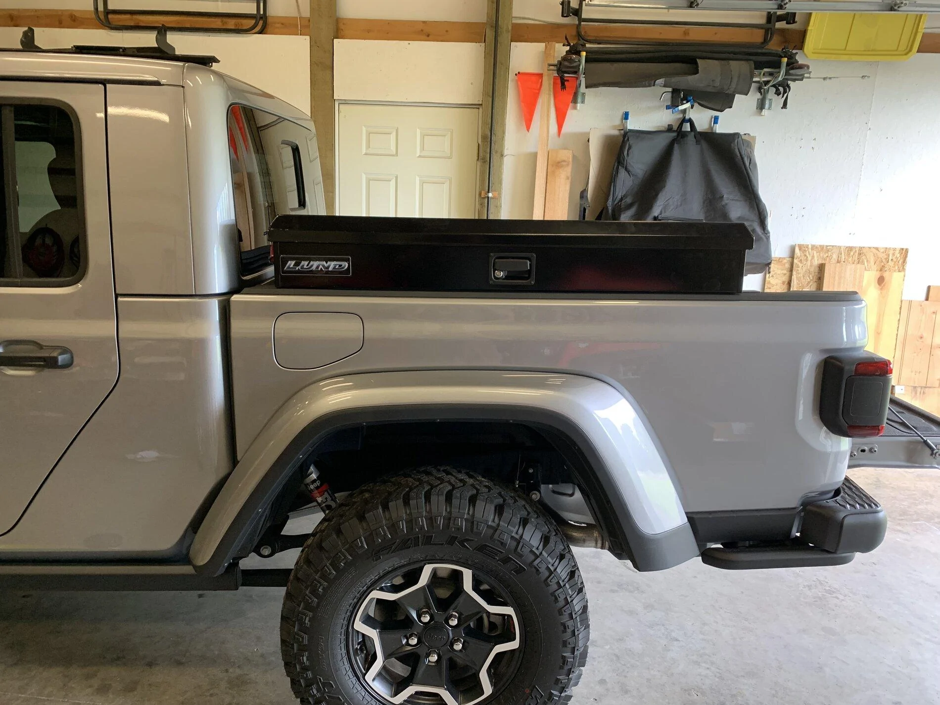 Jeep Gladiator Tool box? IMG_1898
