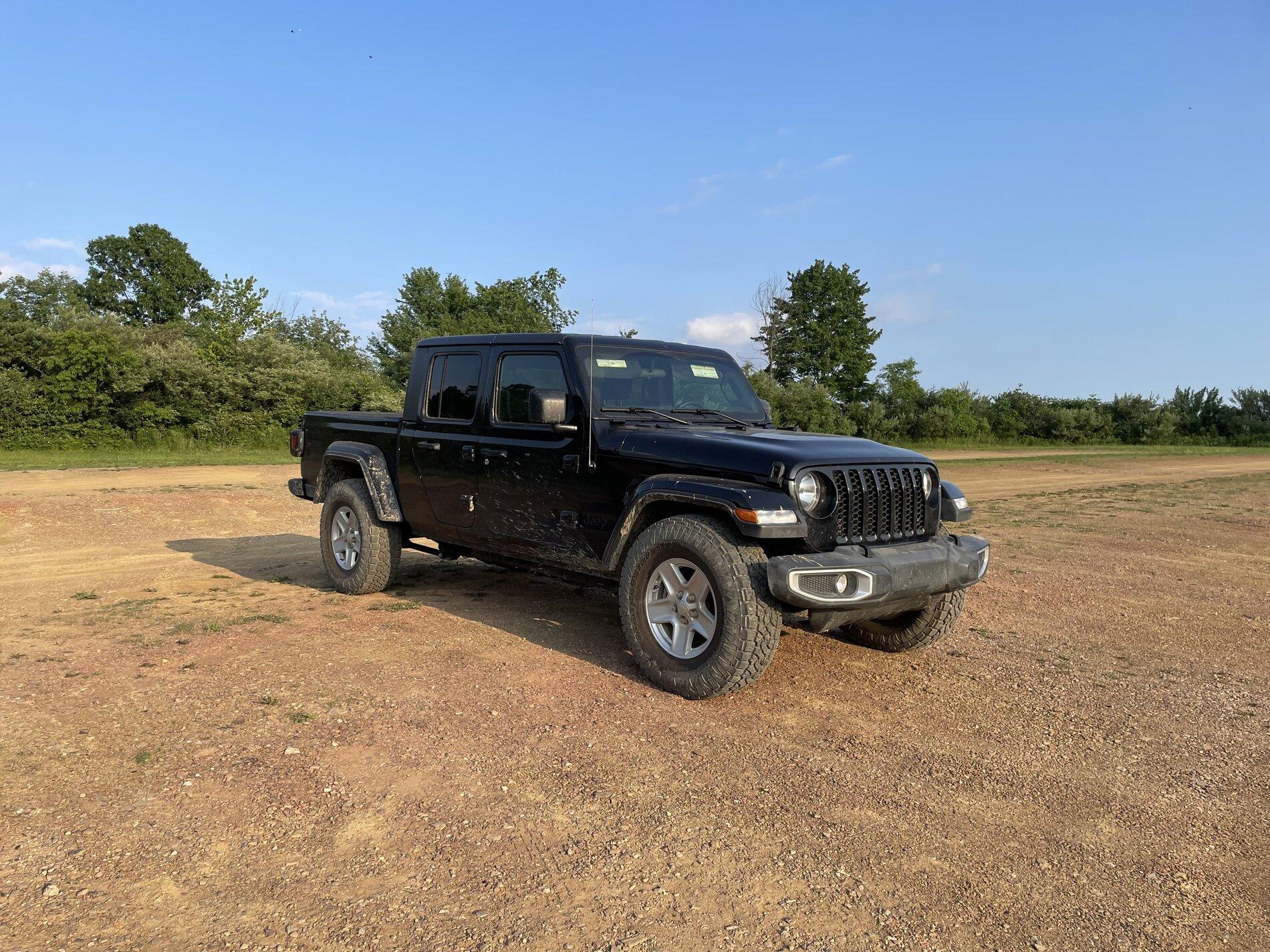 Jeep Gladiator Bigger Tires on Stock Wheels 3C3F4784-DBE5-4A2B-A419-E4CDA90A8E99