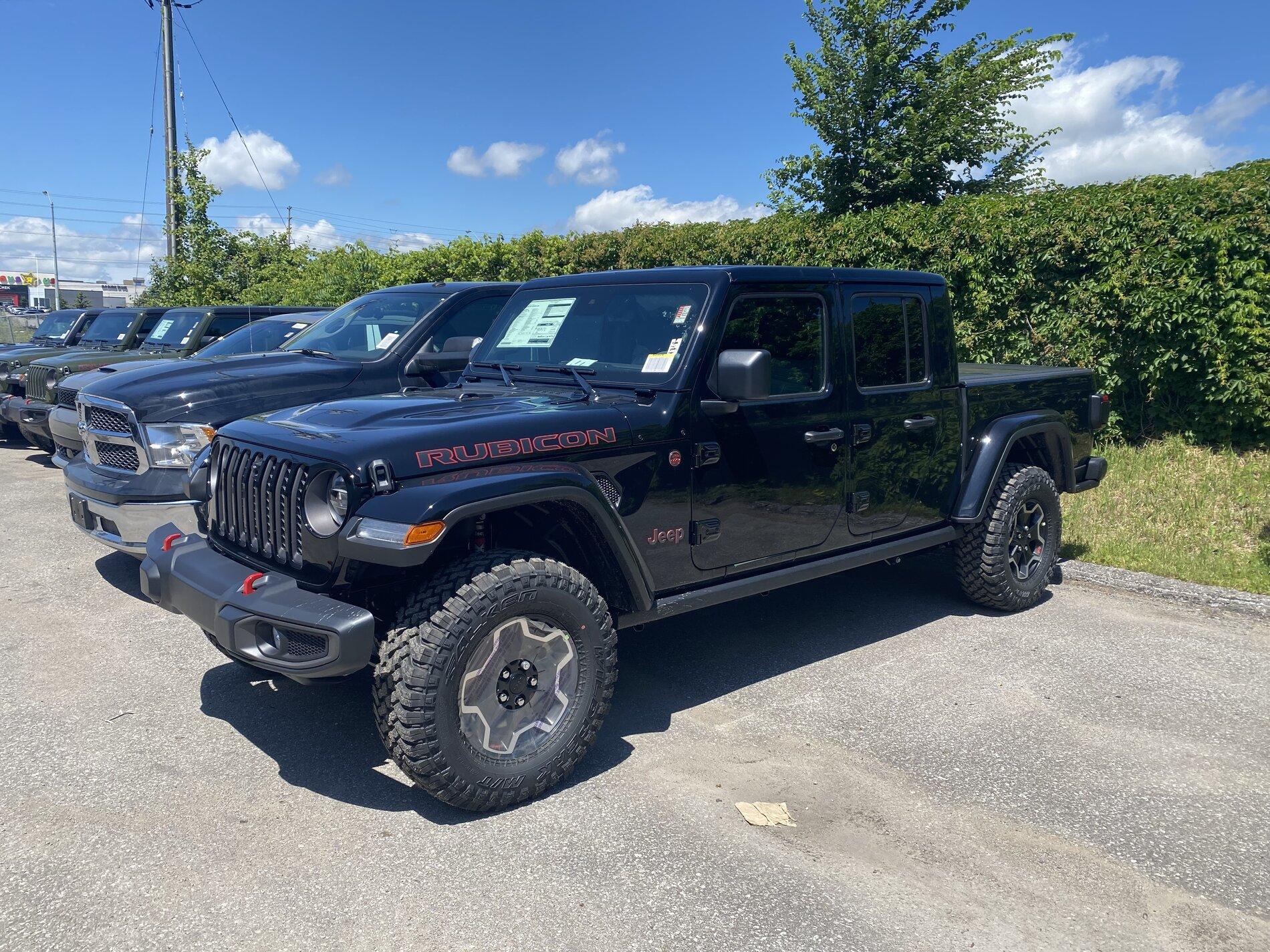 Jeep Gladiator Gladiator Window Sticker and Build Sheet Order Tracking 8618A9BF-DB99-483B-B342-9DCFF32736C4