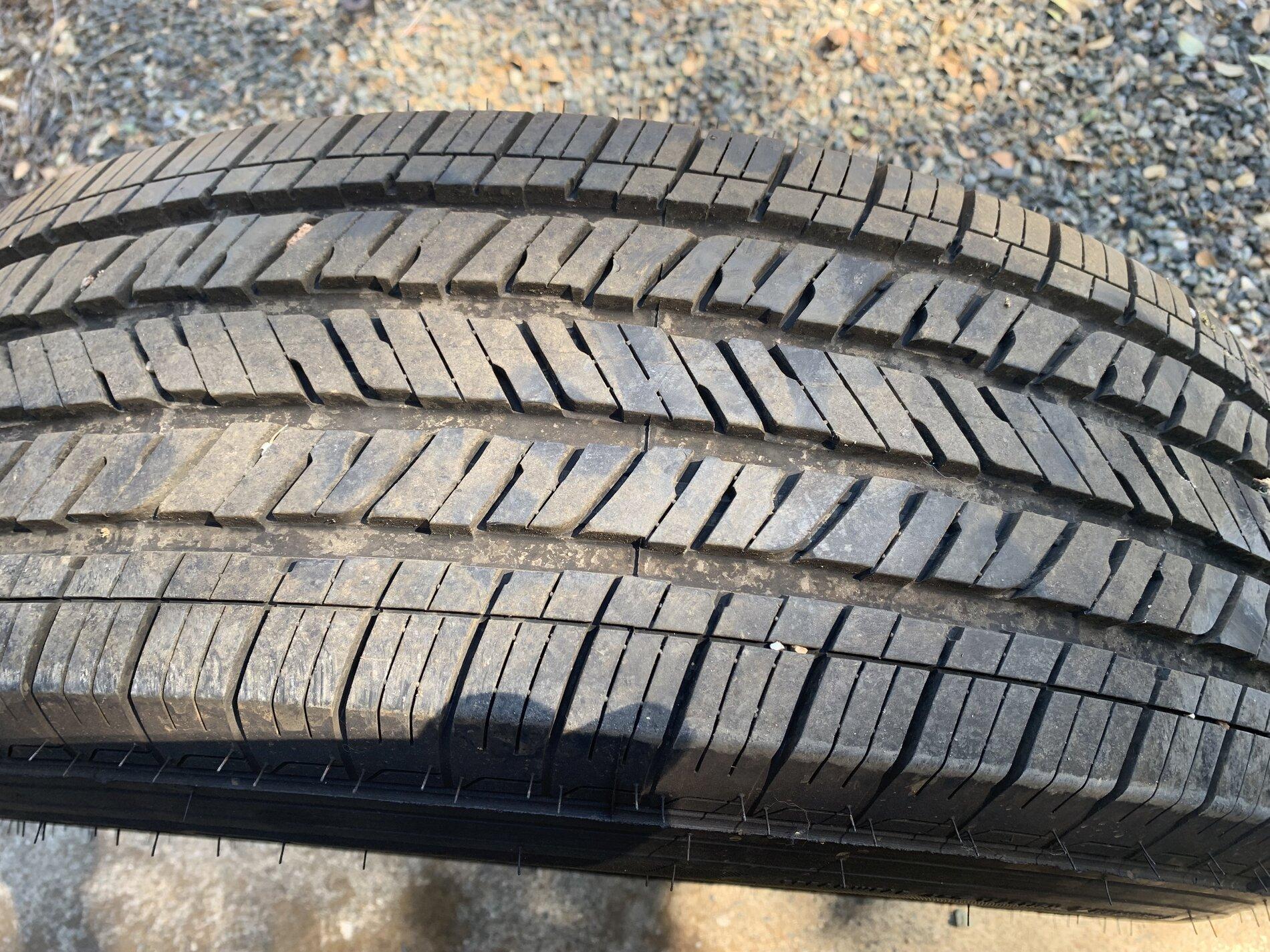 Jeep Gladiator Factory overland wheels and tires 6598EA05-6C45-4D83-BEEA-1B75E8C7B8B1