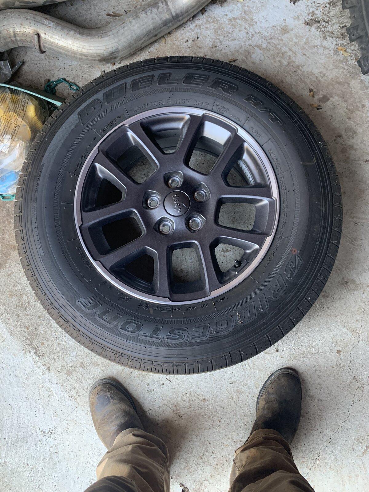Jeep Gladiator Factory overland wheels and tires 2CC3F435-FB13-4FB7-80D2-8D0E0E13A61E
