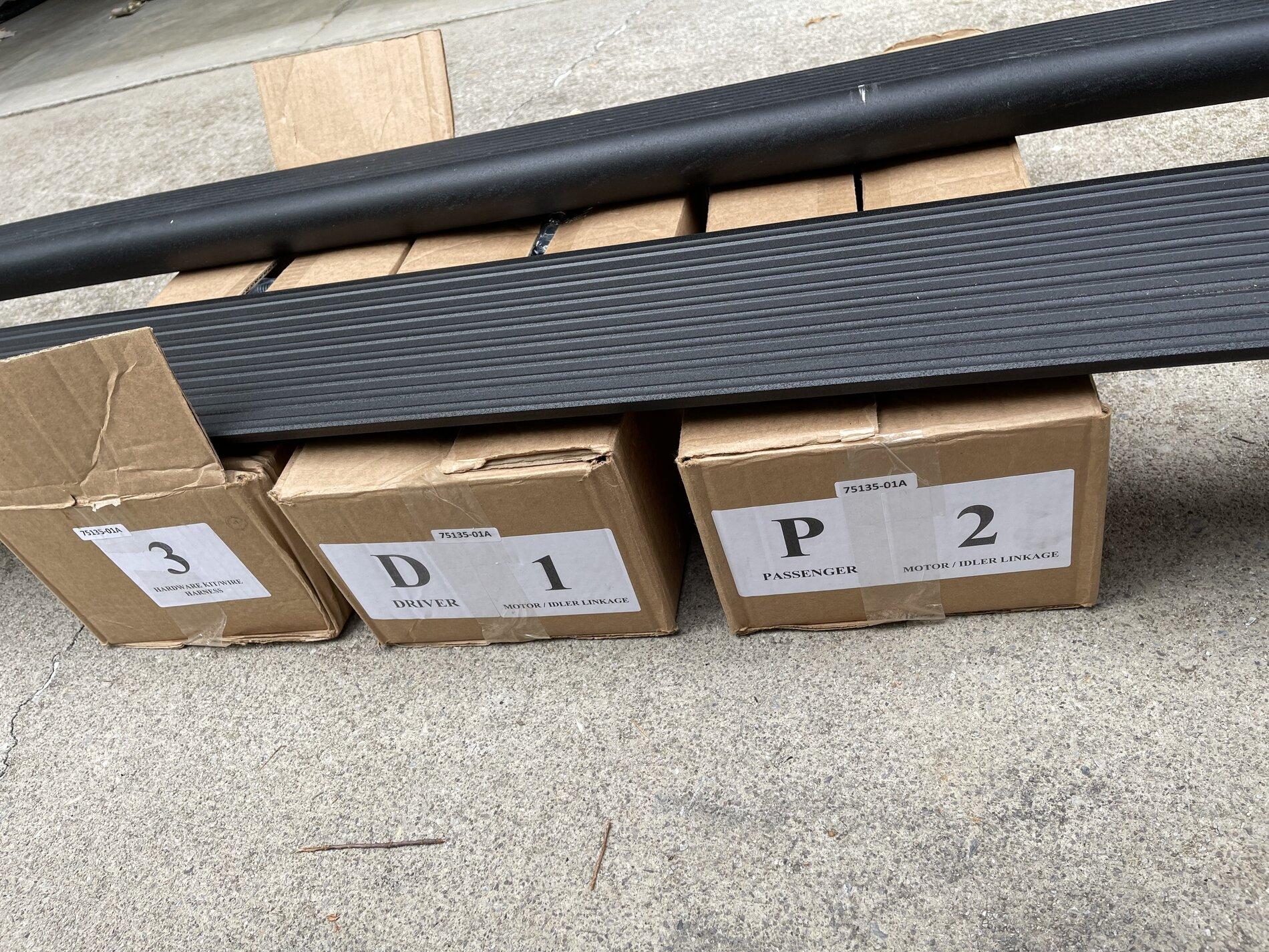 Jeep Gladiator Amp research powerstep electric running board 68F9CAF9-9EF7-4DEA-99F3-49F3554FDED1