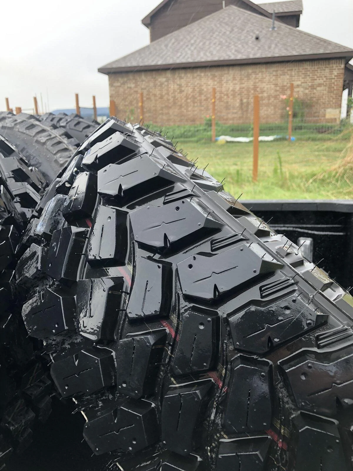 Jeep Gladiator Firestone Destination M/T2 255/75R17 660C89EC-4817-4F70-84EE-ADA6B856AE67