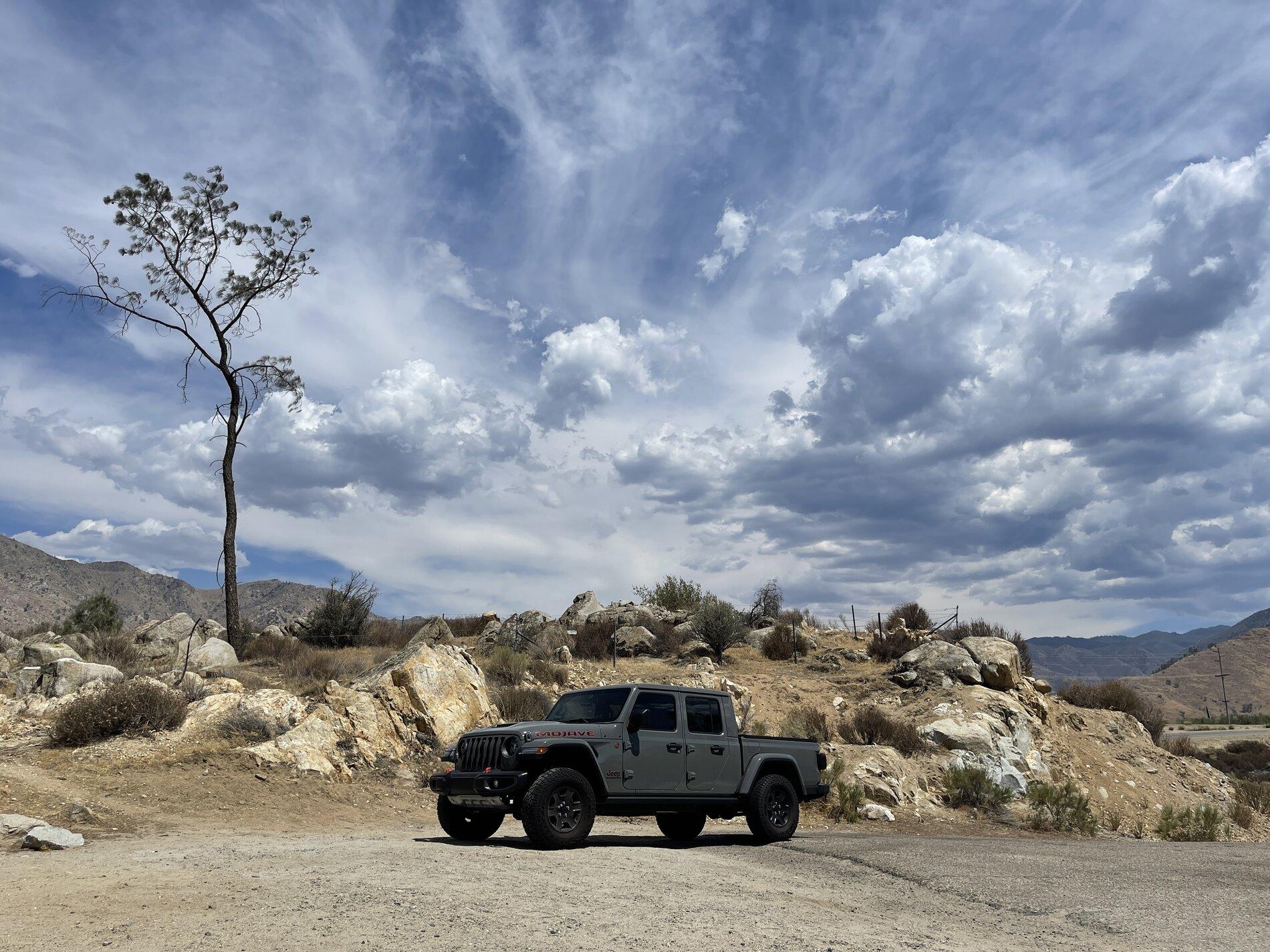 Jeep Gladiator STING GRAY Gladiator JT Club 0845FCE9-FE63-47FE-9A76-1AE1BA60B89D