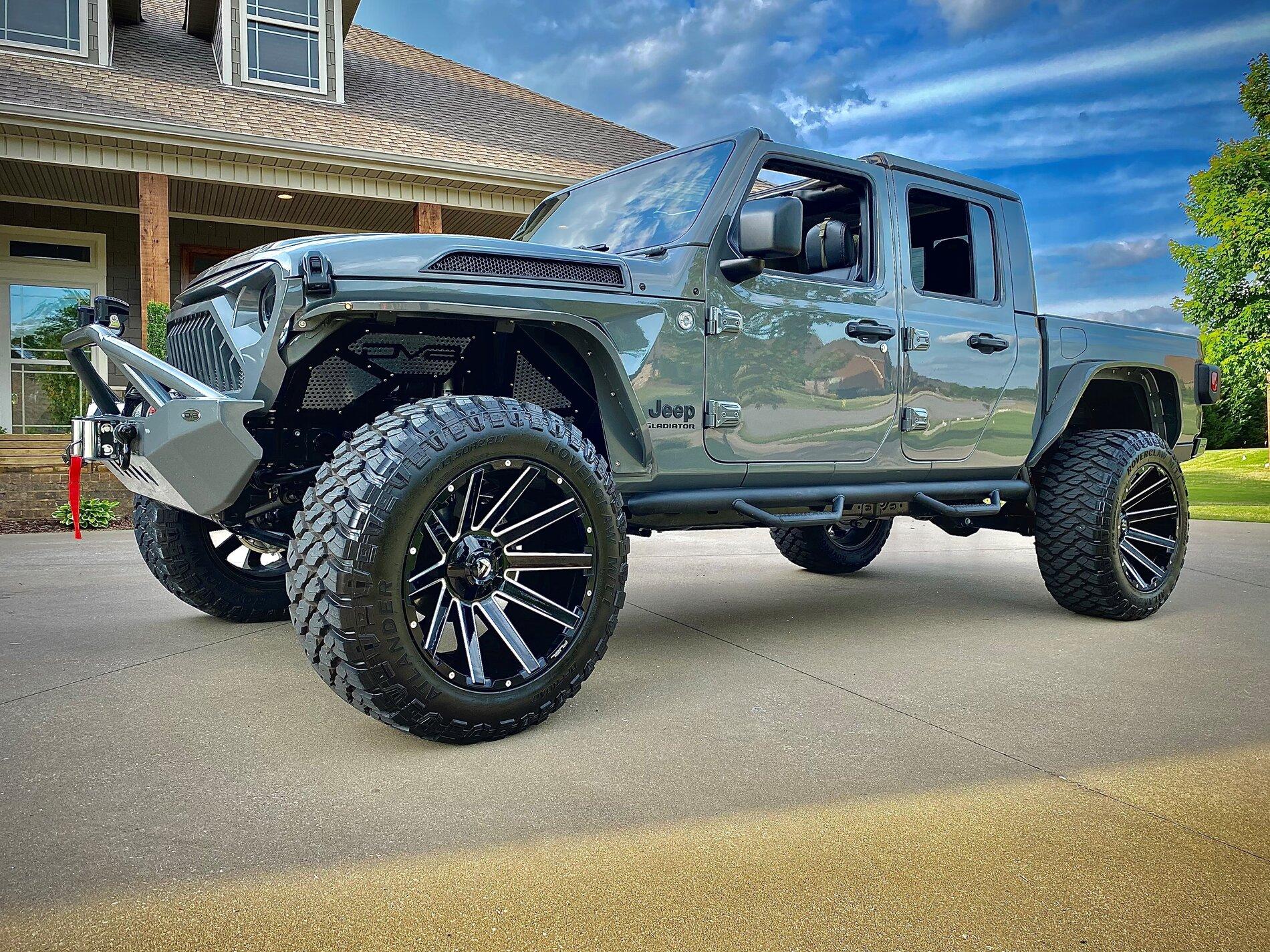 Jeep Gladiator Lets see all those Gladiators with lifts and bigger tires! jeep3