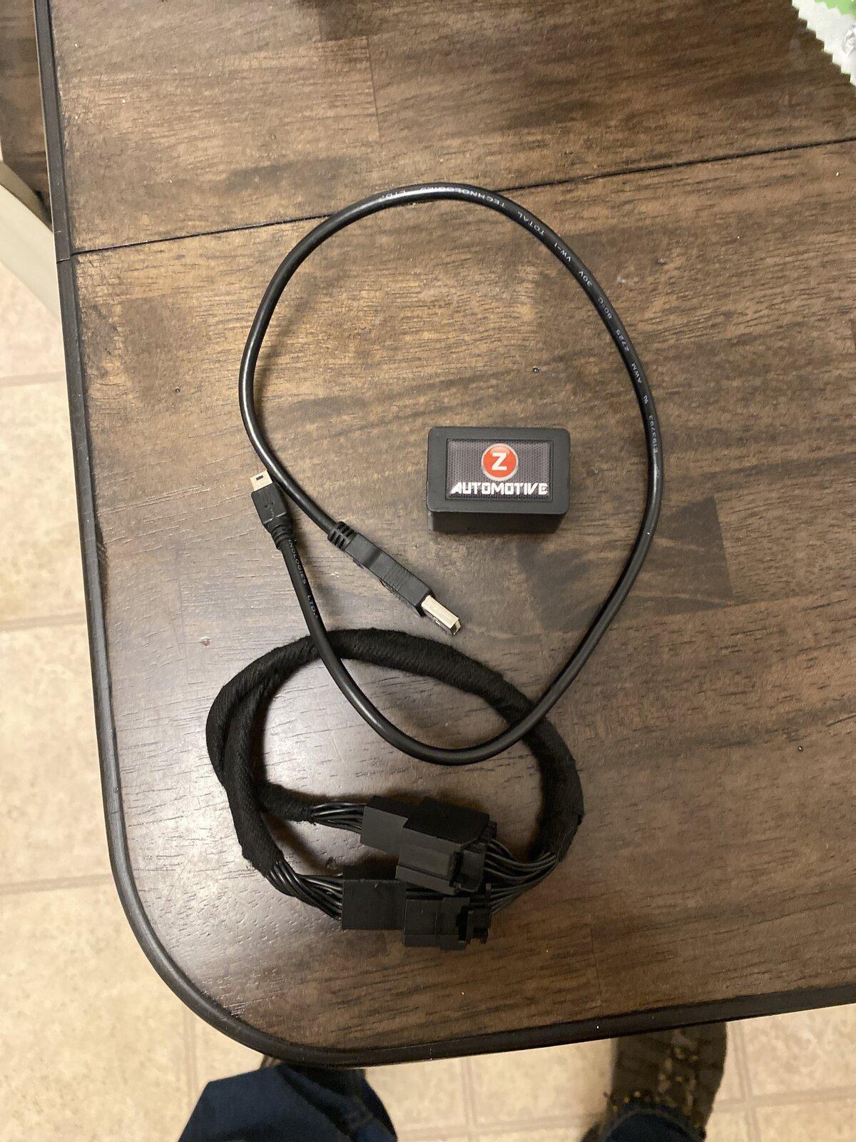 Jeep Gladiator Tazer Mini with extension cables image