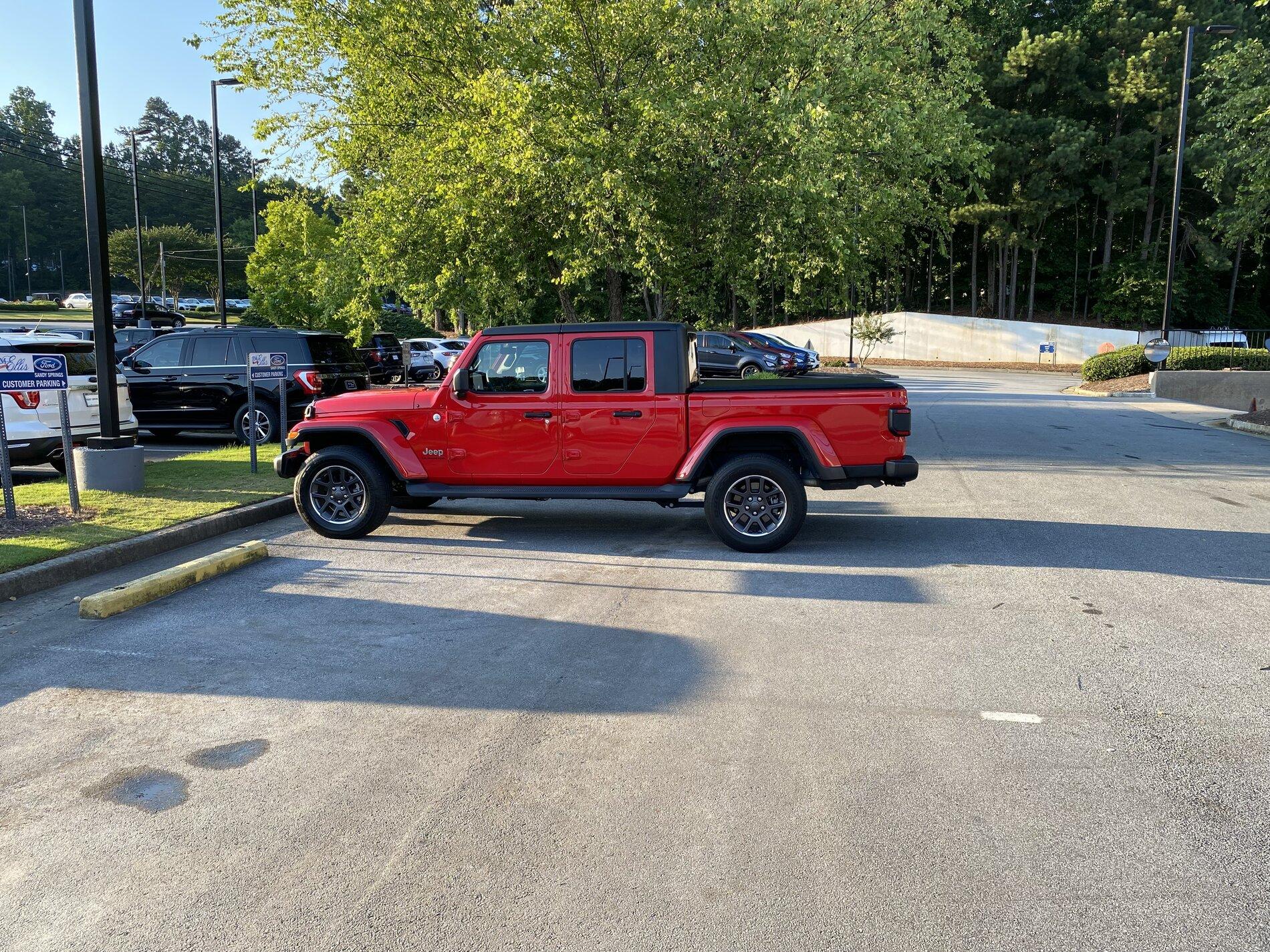 Jeep Gladiator Did something Crazy last Friday 881381DB-1FFA-4816-BD3D-55B4D31D478F