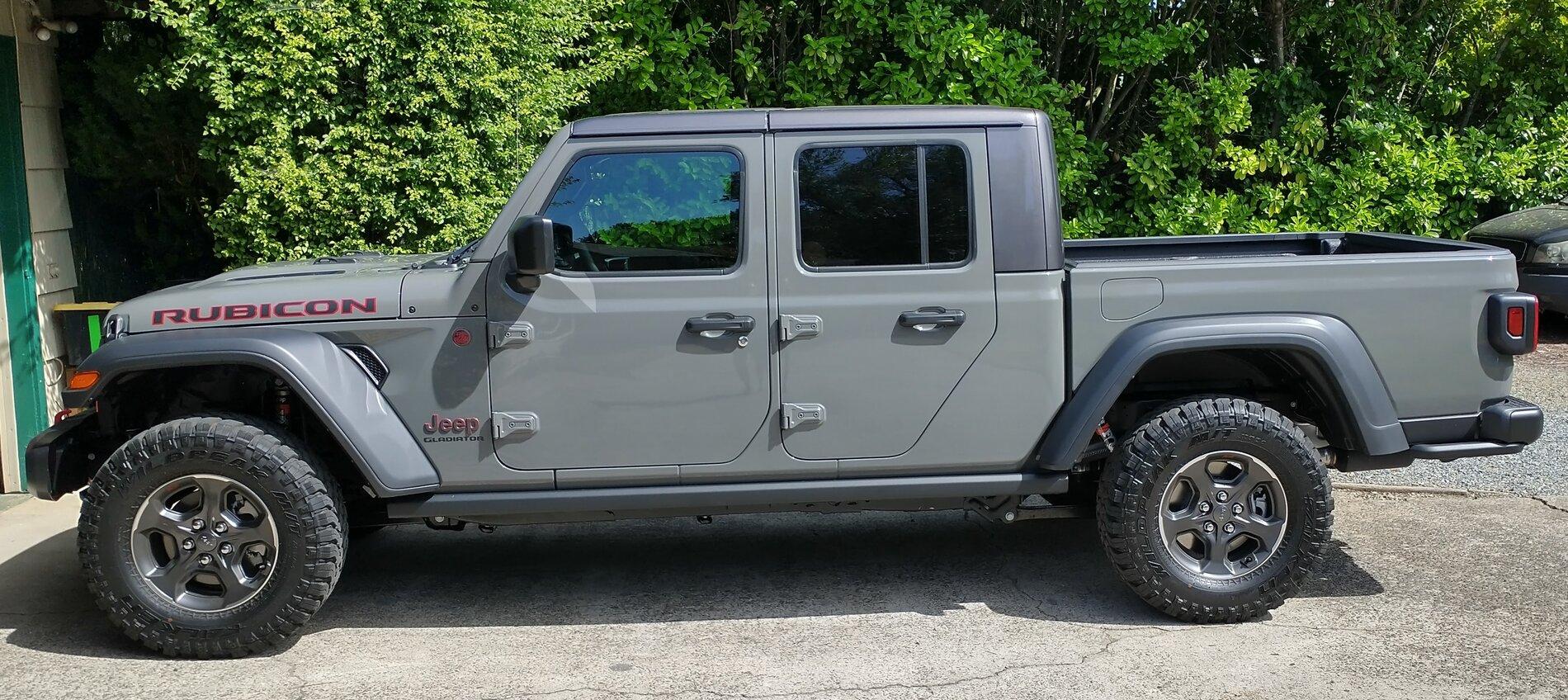 Jeep Gladiator Textured black or body color match hard top? IMG_20210604_155544662_HDR (1)