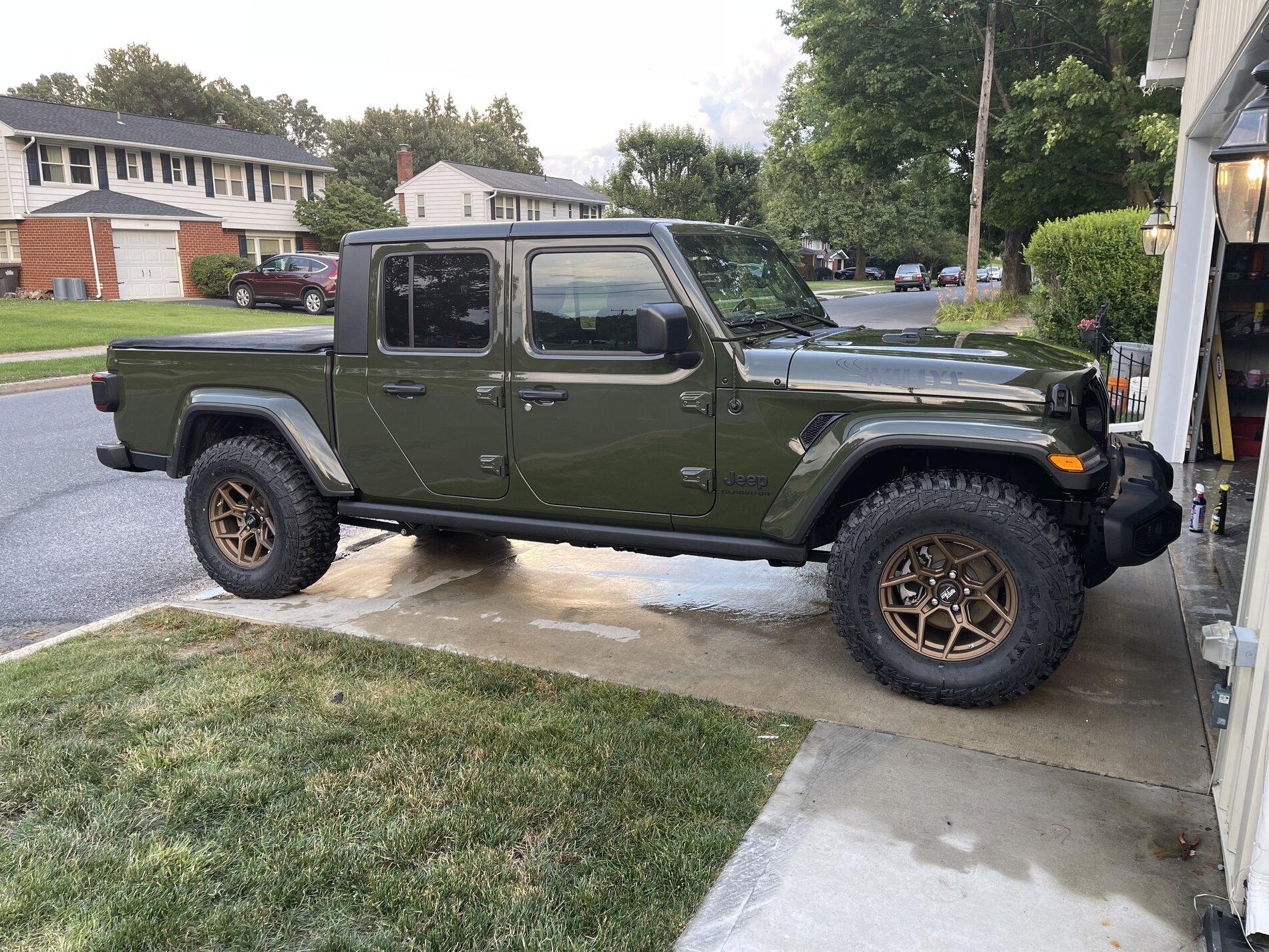 Jeep Gladiator 35’s on Willy (no lift…yet) A339234E-039B-436F-B244-FBEA251C4EEC