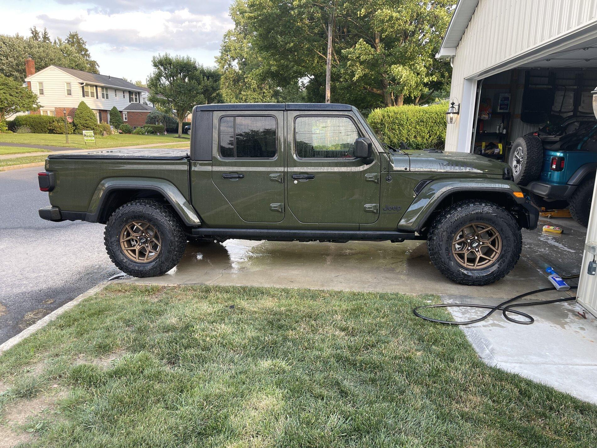 Jeep Gladiator 35’s on Willy (no lift…yet) 36E1A18B-3C4C-479D-80B1-EA7BBAC2F705