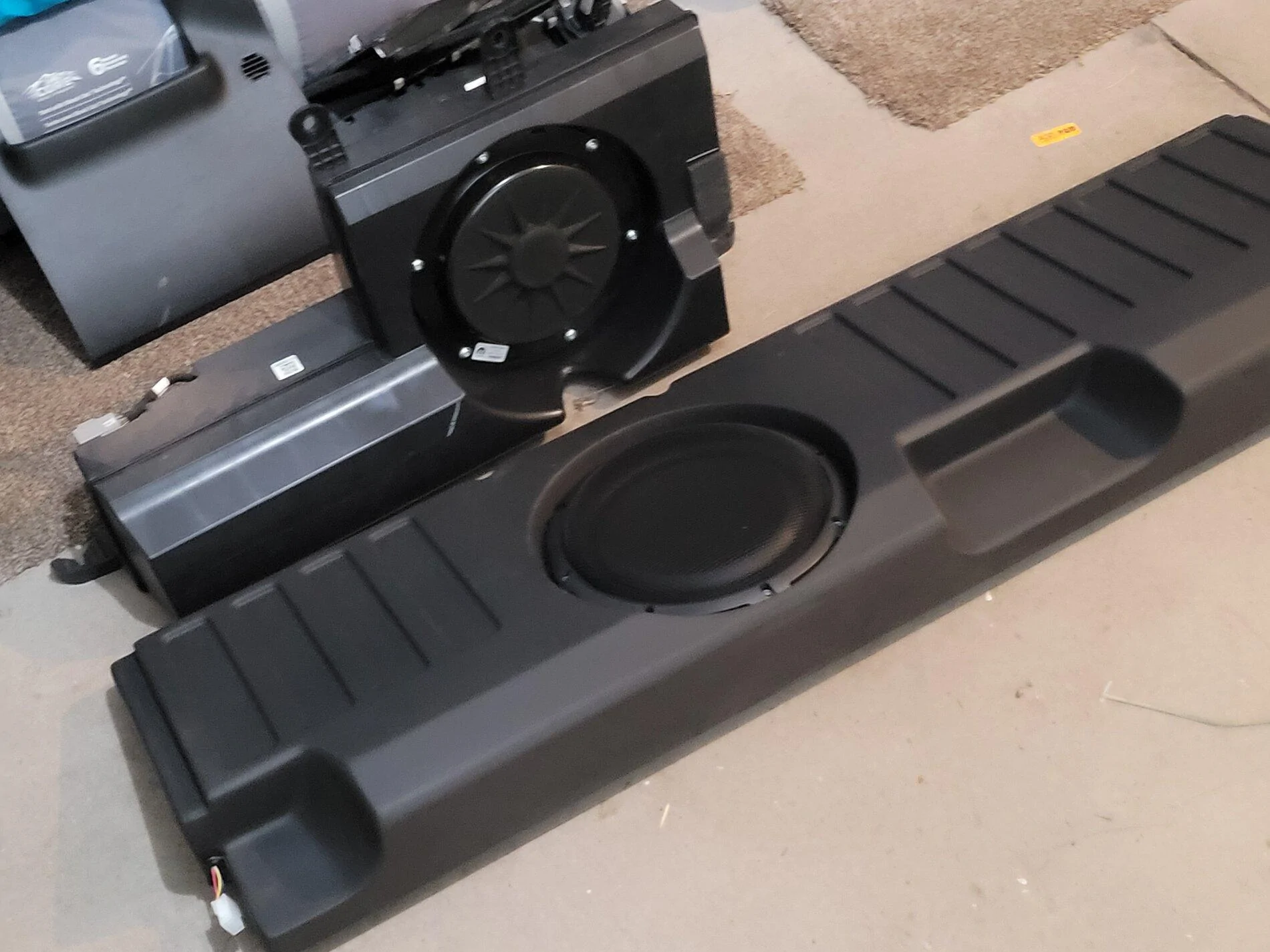 Jeep Gladiator OEM Audio Plus 20210629_132218