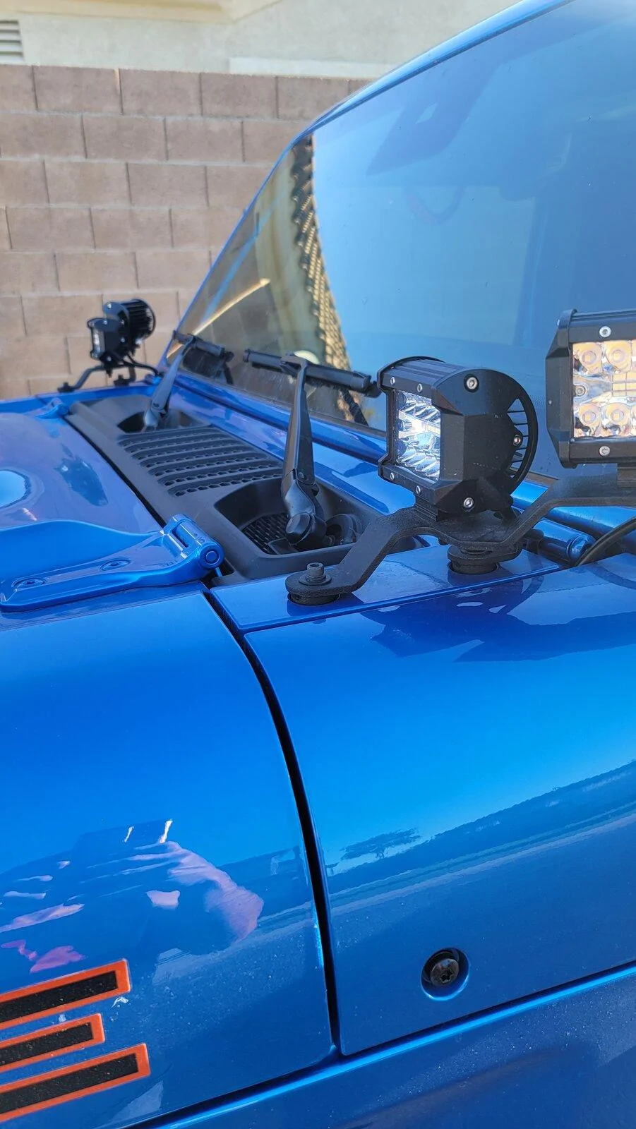 Jeep Gladiator mojave cowl light mount 20210407_174109