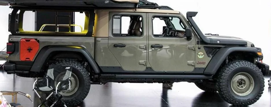 Jeep Gladiator Textured black or body color match hard top? wayout