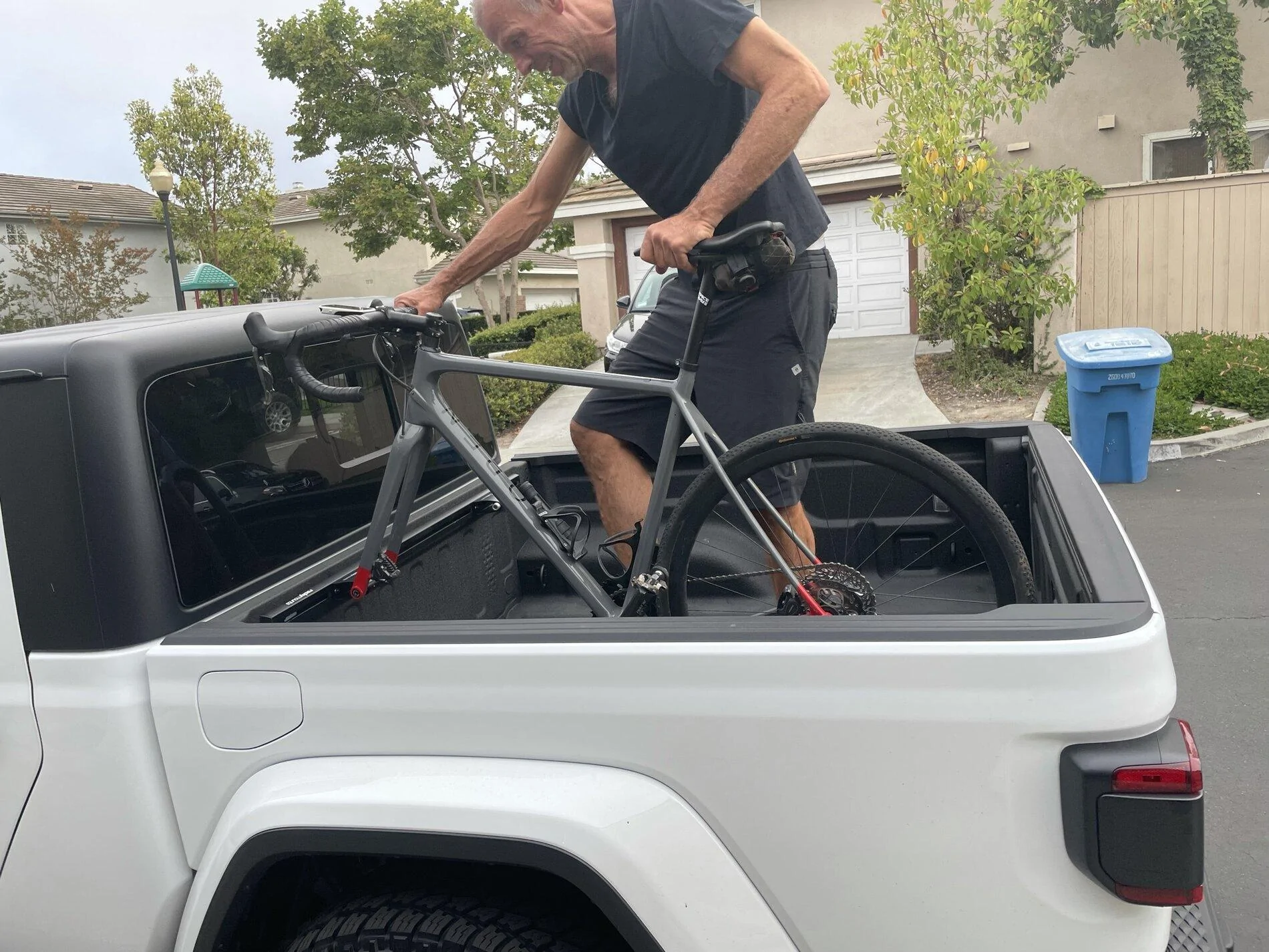 Jeep Gladiator Rockymounts Gladiator rack IMG_0309