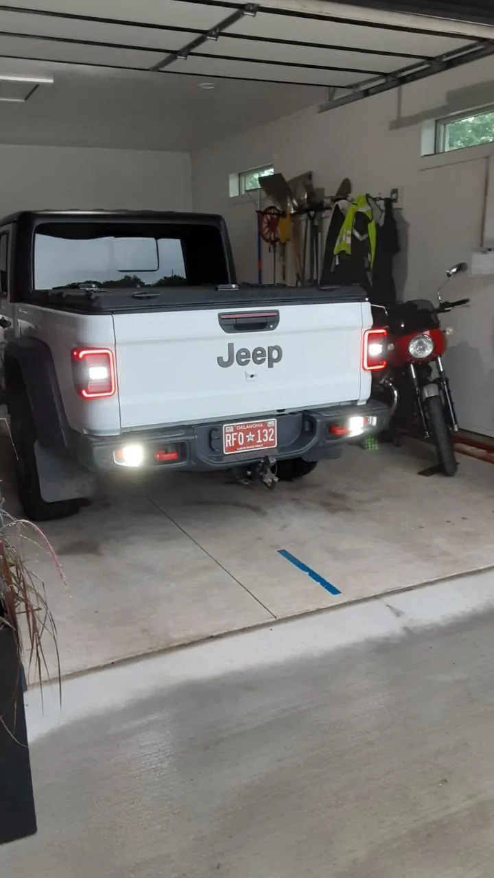 Jeep Gladiator Auxiliary LED Reverse Lights (Integrated Rear Bumper) thumbnail_20210701_182532