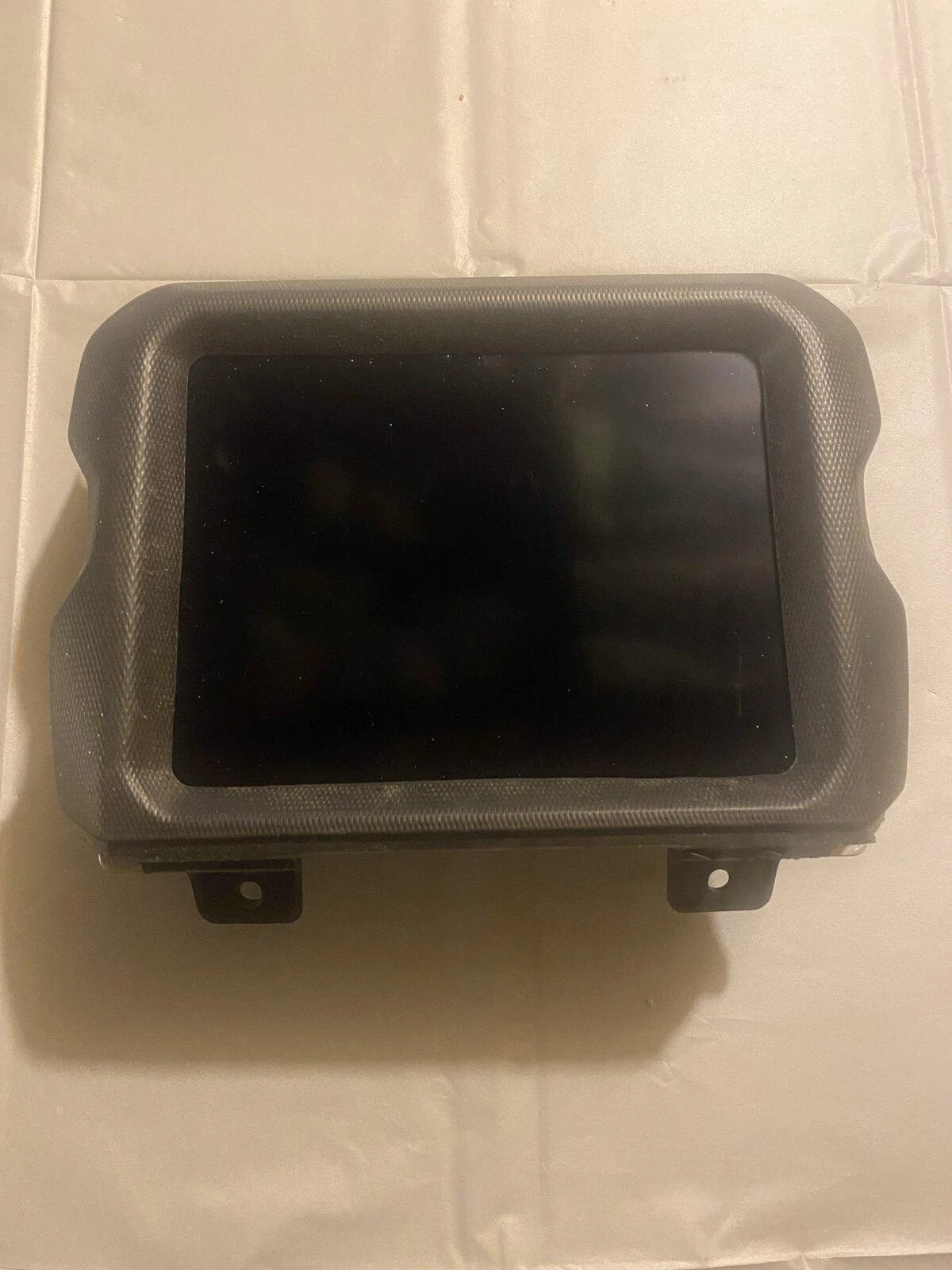 Jeep Gladiator 2020 gladiator 8.4” oem head unit for sale in great shape and works perfect. AAF30A76-365E-489F-86E9-E2E3B080D5CB