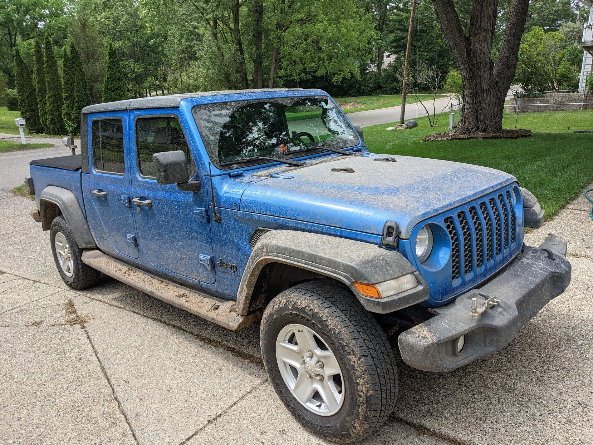 Jeep Gladiator JKU Owner Considering a Mojave PXL_20210627_200509827.NIGHT