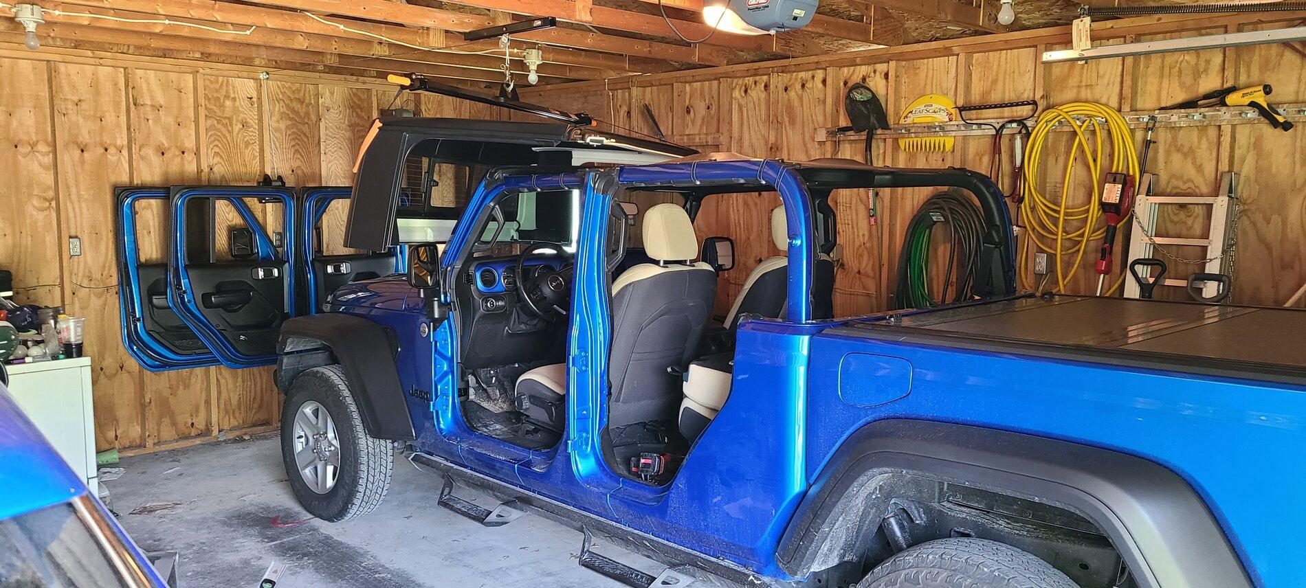 Jeep Gladiator J-Barr hard top hoist. 20210702_155811