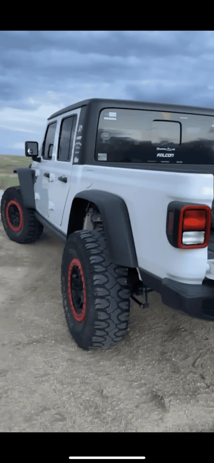 Jeep Gladiator Rubicon lower fender delete? 3854ECC2-07CA-4253-AA38-8AA651687C73
