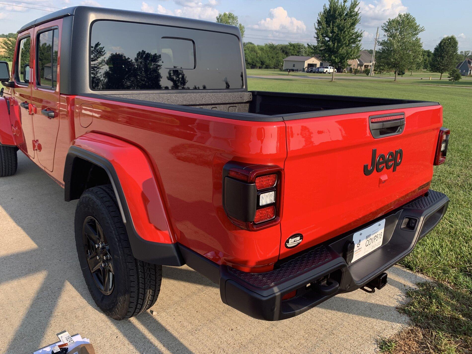 Jeep Gladiator Gladiator Window Sticker and Build Sheet Order Tracking AC1C41B7-ED02-4AB7-A3A6-08D5B80EC9EE