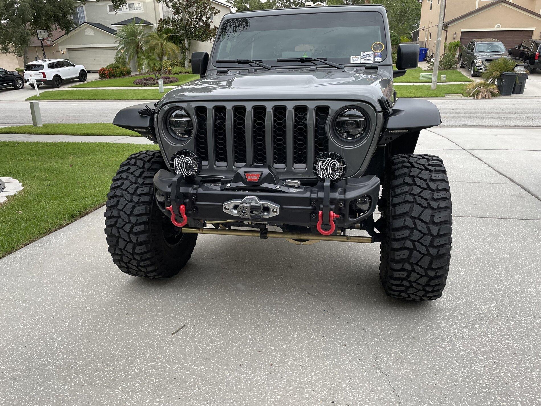 Jeep Gladiator Do not get a mount on top winch bumper 3B38E84C-A7D4-4CD9-87E0-A531CA32211A