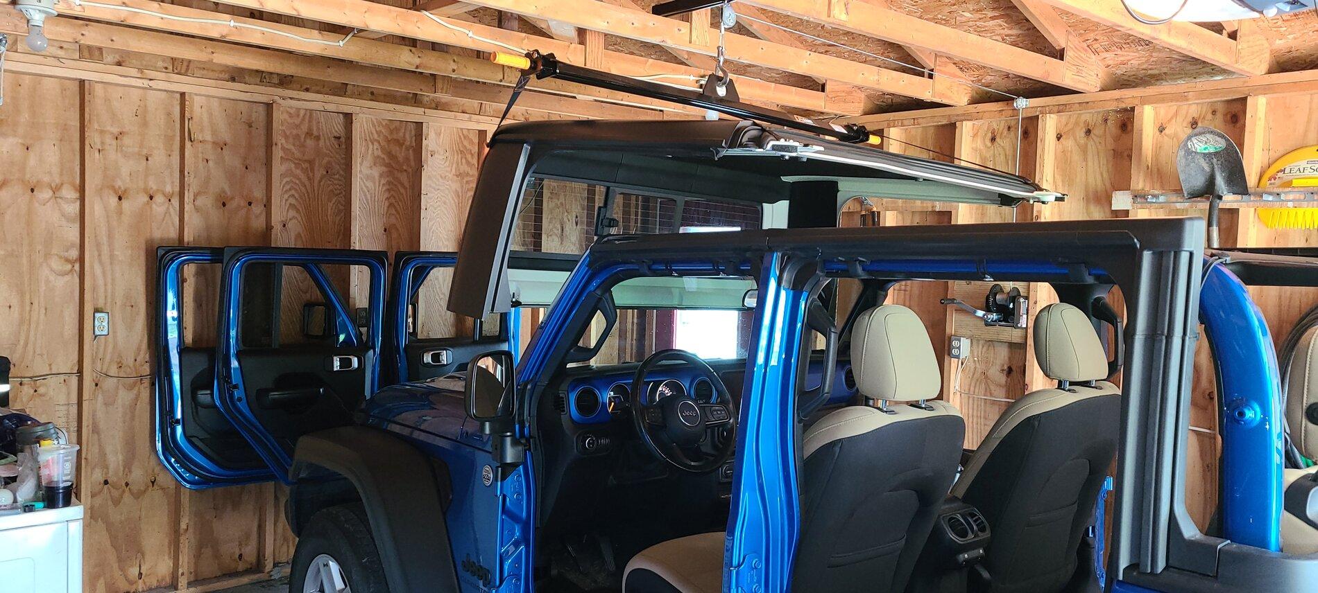 Jeep Gladiator J-Barr hard top hoist. 20210703_131624