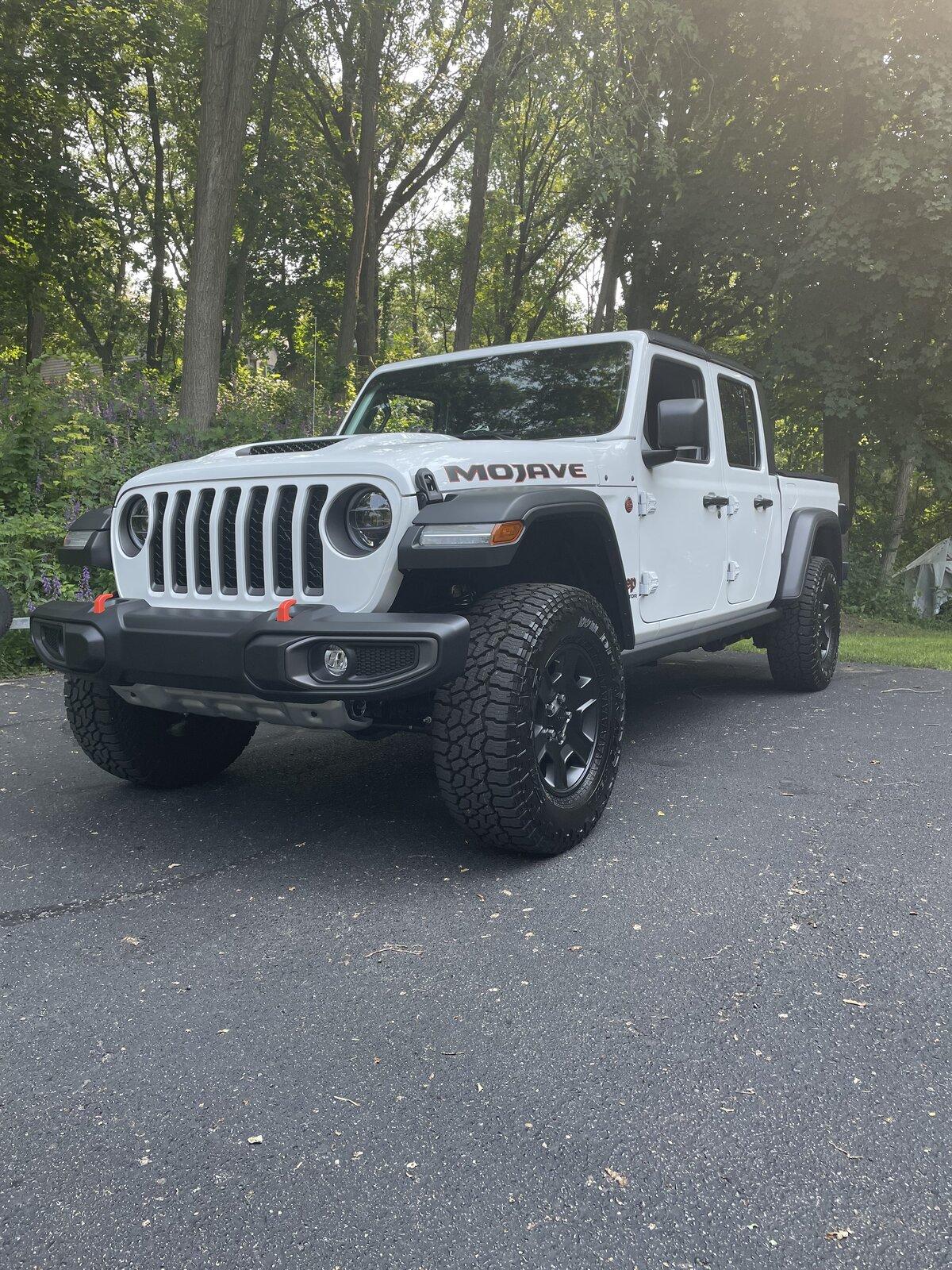 Jeep Gladiator MOJAVE Edition Gladiator JT Club B4D7FFF5-2513-482F-94BA-C7B53E775E28