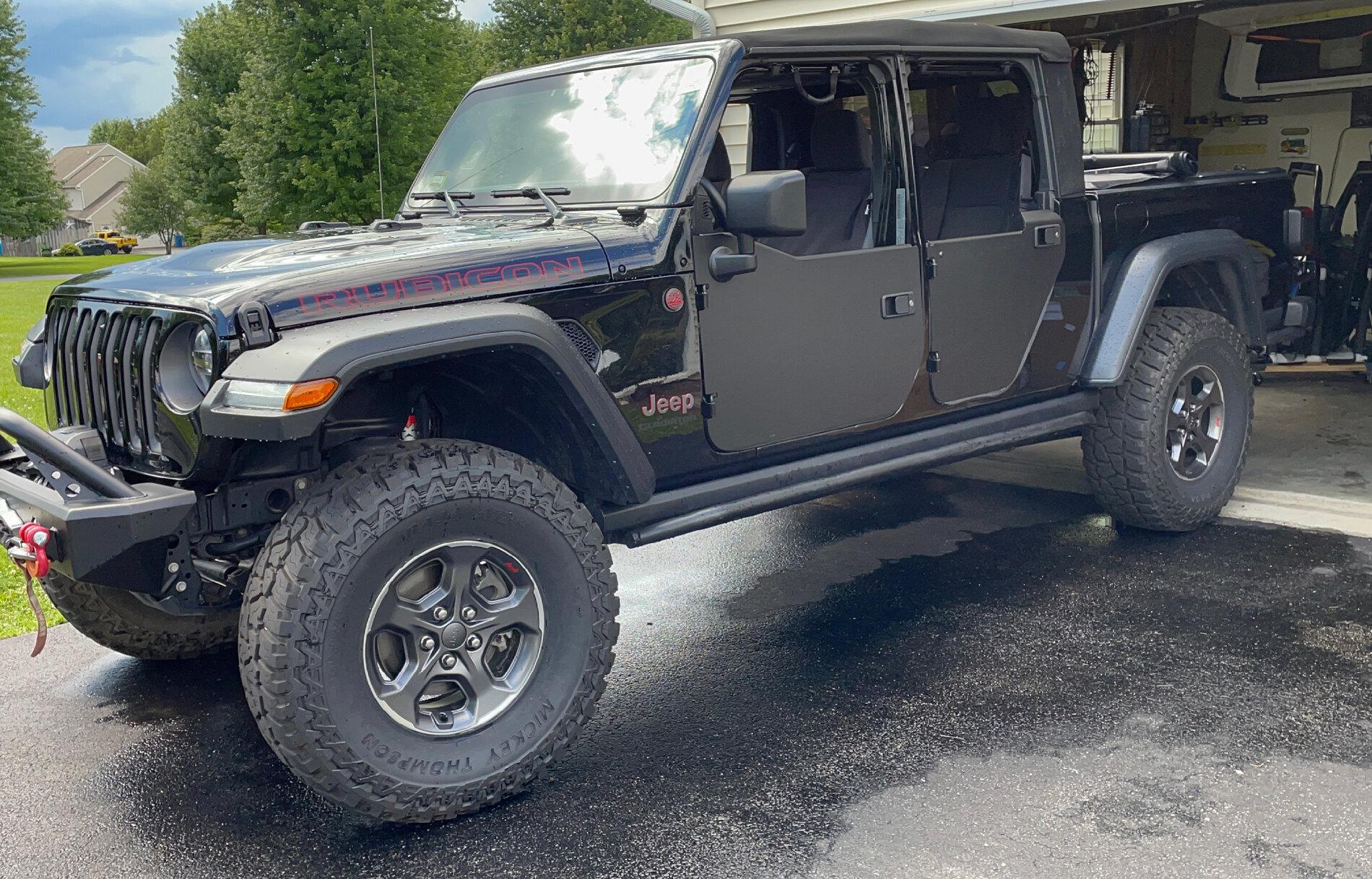 Jeep Gladiator Doors off, premium soft top, rain protection? 58FB91A9-839E-4681-99F0-939A105A6671