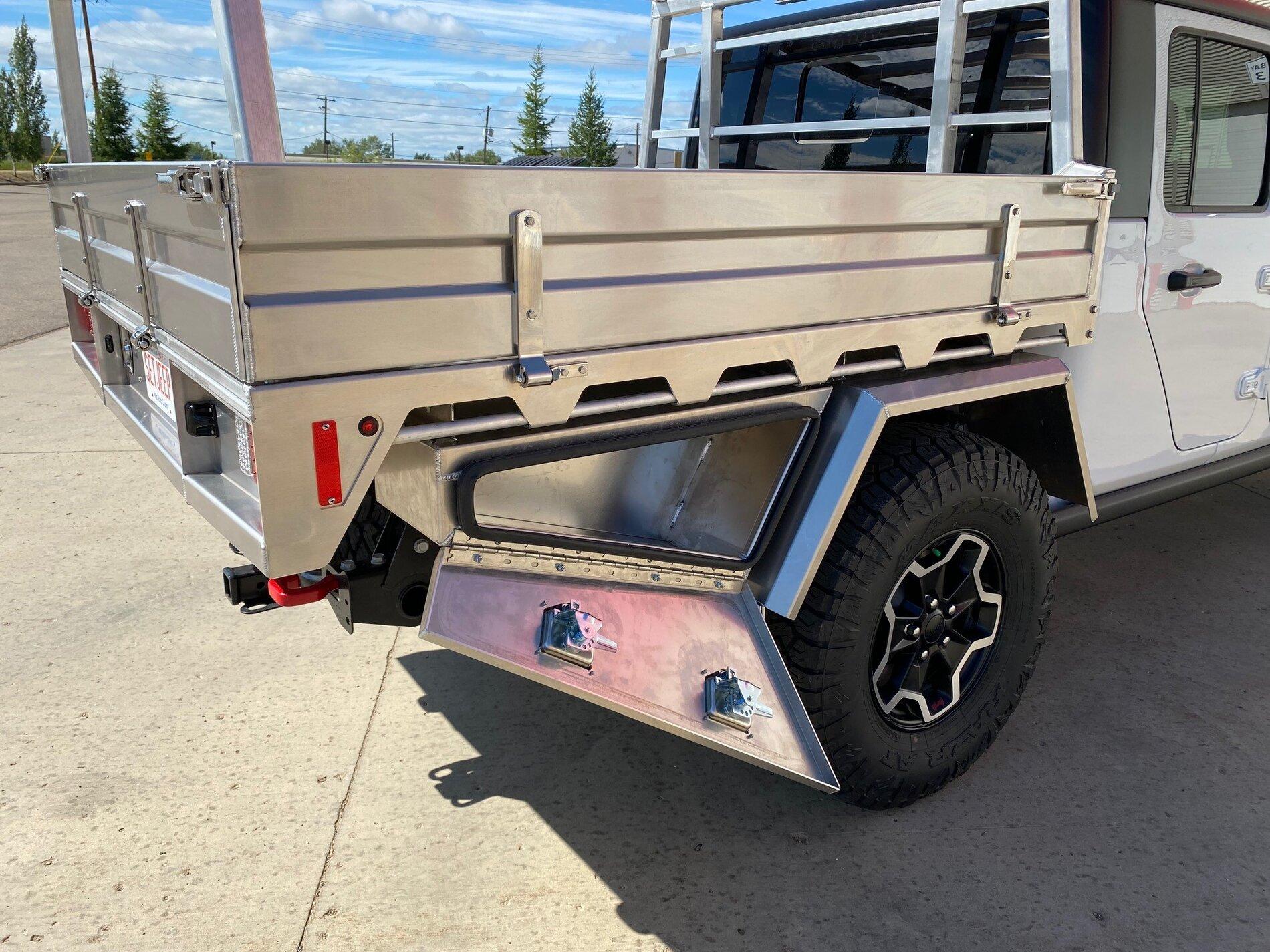Jeep Gladiator Anyone covert over to a flatbed yet? SUMMIT EXPEDITION TRUCKS JEEP GLADIATOR SET FLATBED TRAY 9