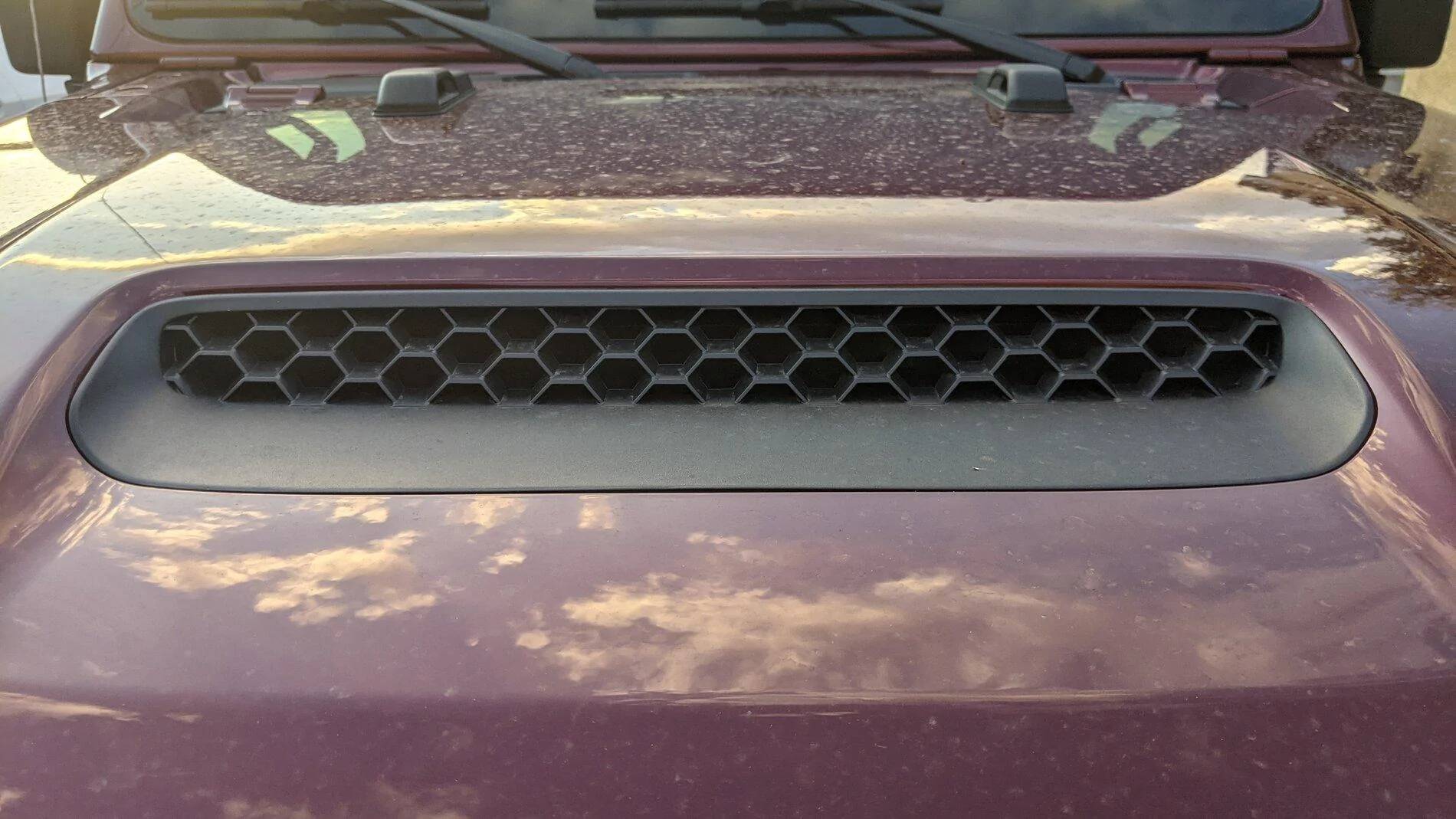 Jeep Gladiator Mojave hood scoop fit question PXL_20210705_021552325