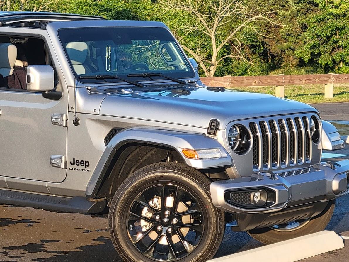Jeep Gladiator Gladiator Glamour Shots Parked JTHA 2