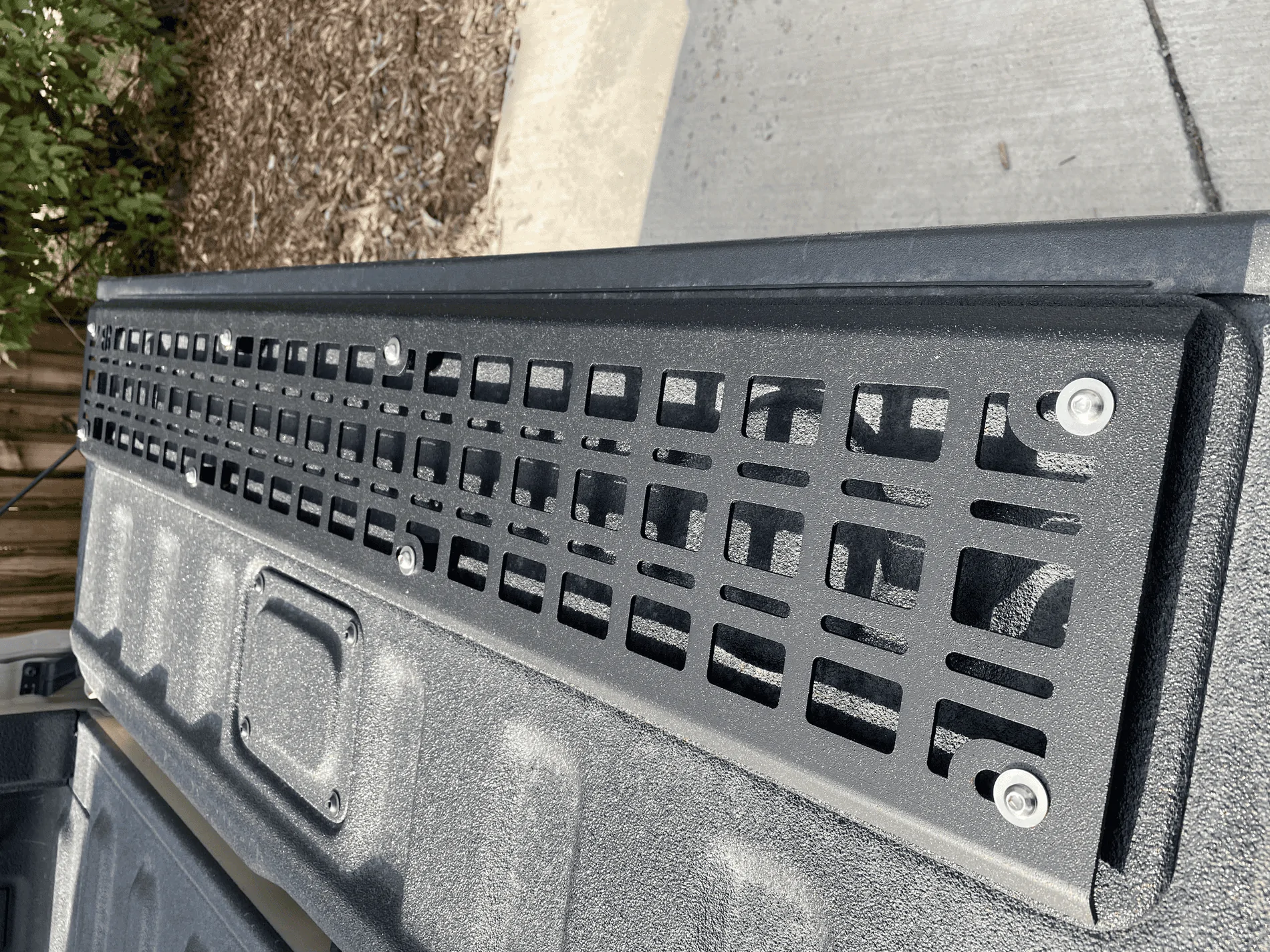 Jeep Gladiator Who has Molle Panels in their Bed (Photos) tempImage6U2OyN