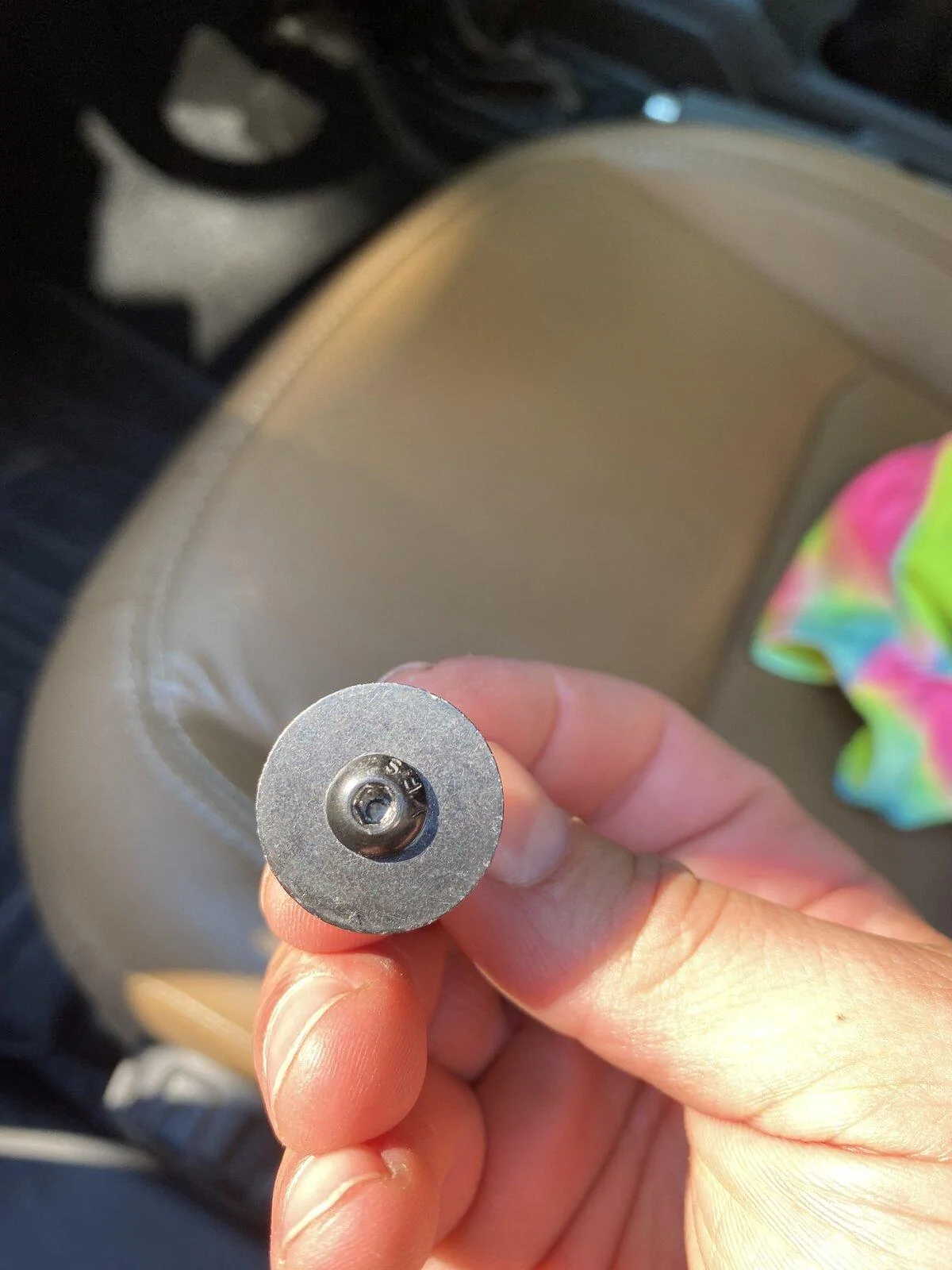 Jeep Gladiator Help needed. Missing screw 1567F3DB-A4C2-4A1D-A677-851C22525CFD
