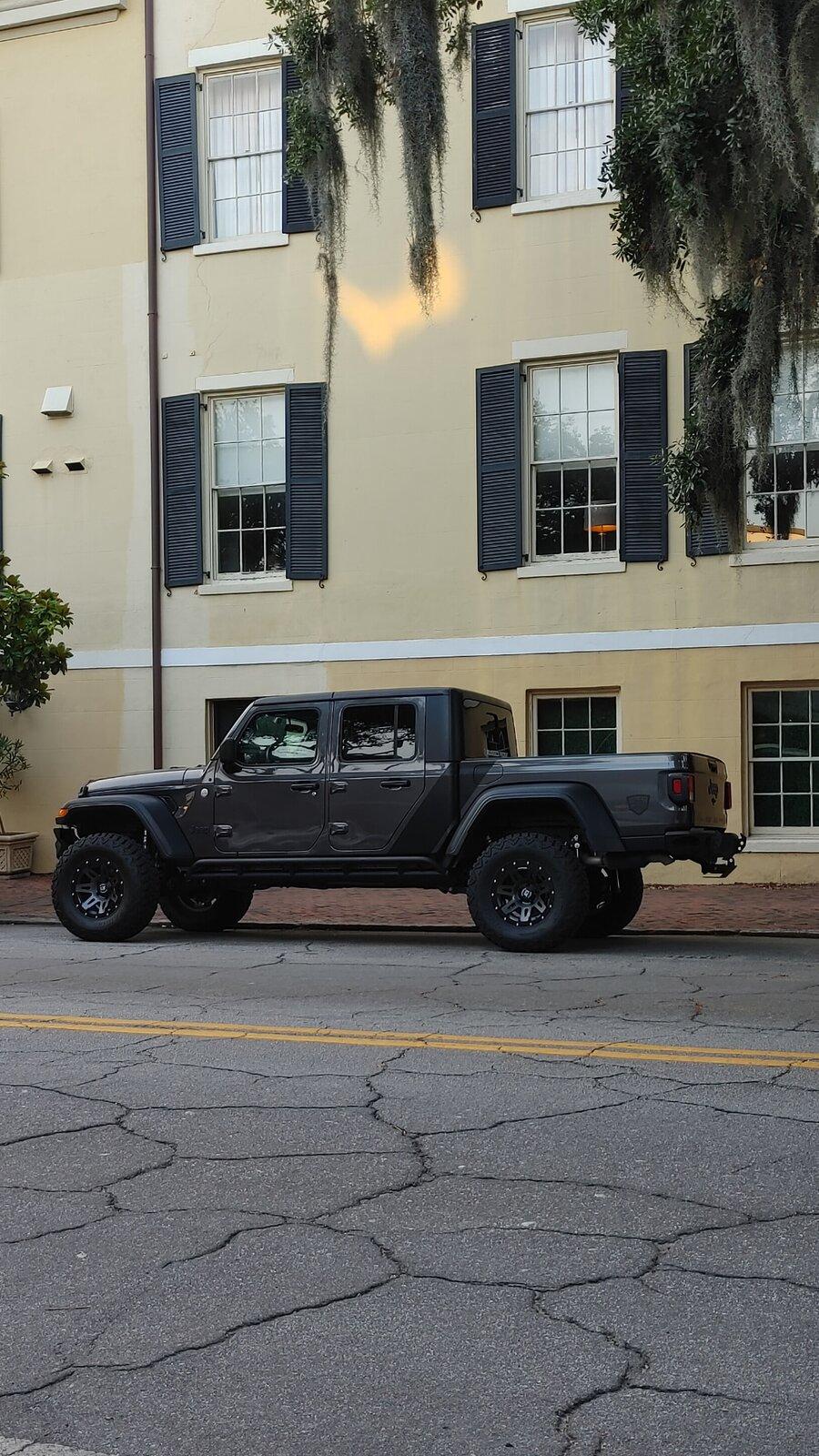 Jeep Gladiator Let’s see granite crystal jt’s with aftermarket wheels please IMG_20210614_203102_175