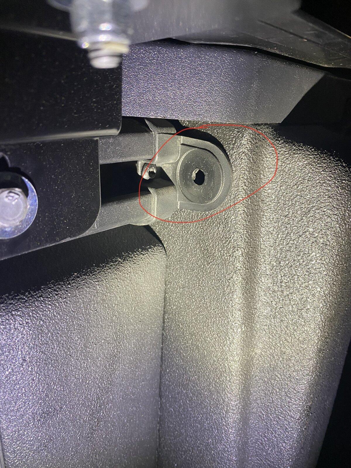 Jeep Gladiator Help needed. Missing screw F42AD0B3-38D0-4E0E-8C71-D59C6F4410EA