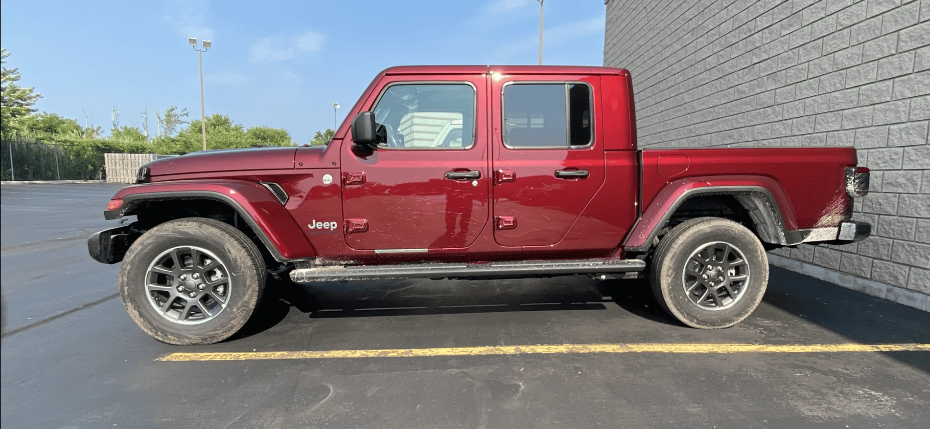 Jeep Gladiator Gladiator Window Sticker and Build Sheet Order Tracking BDE56FD7-4FC4-4C08-ACE9-921CA5A5534A
