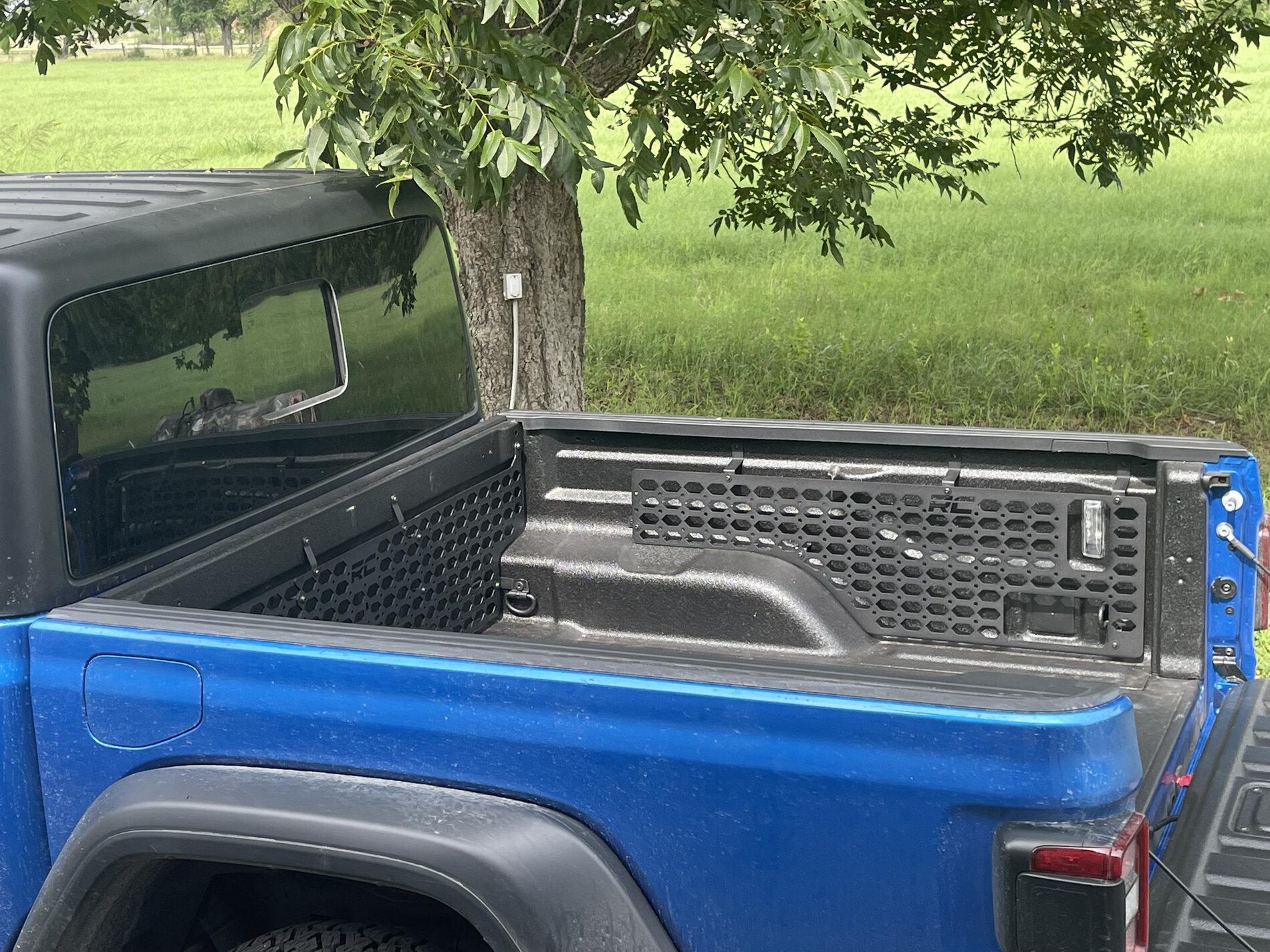 Jeep Gladiator John#21’s Hydro Blue Mojave E52F3472-6049-4FF3-9B85-713D8716BA01
