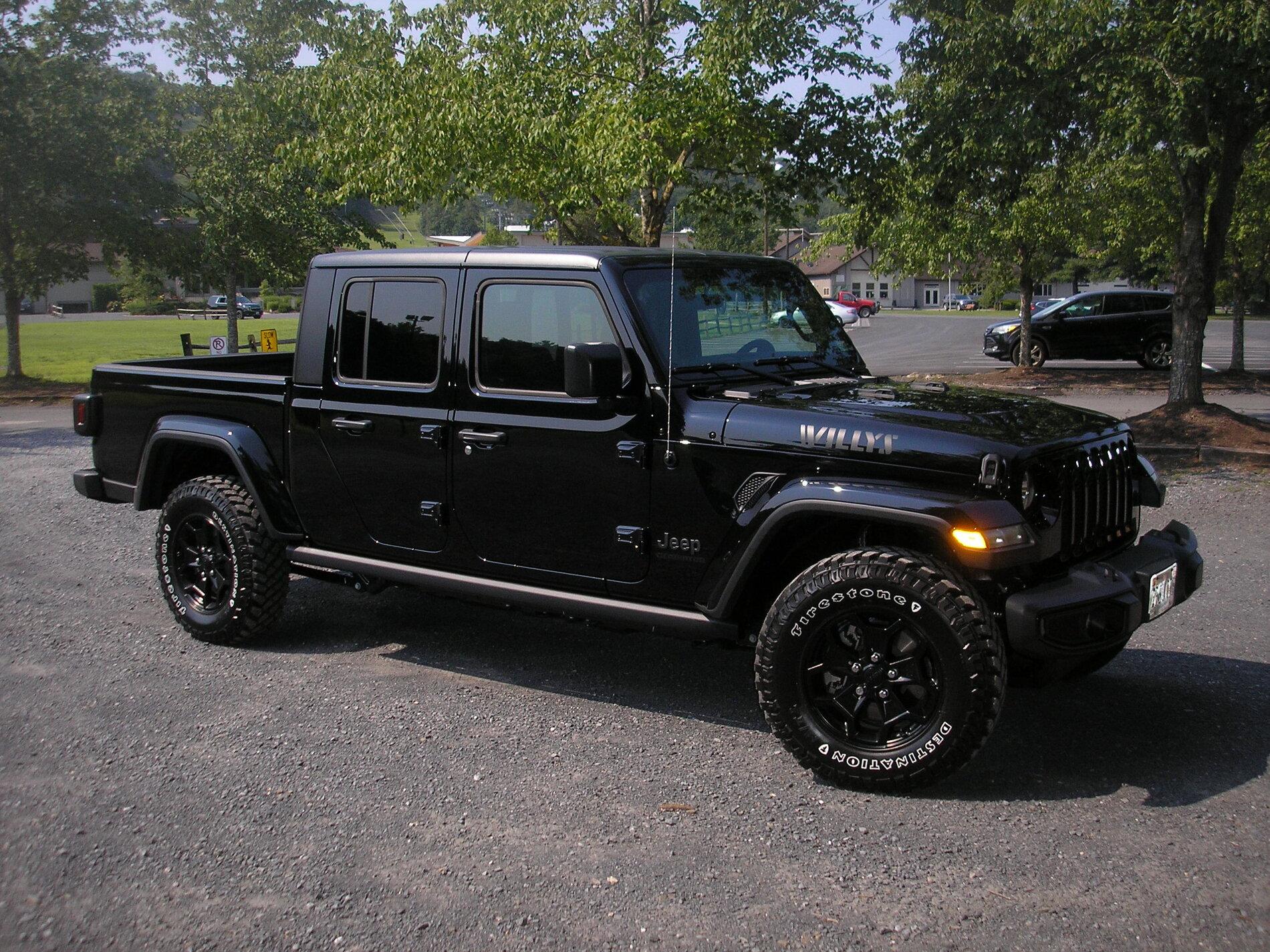 Jeep Gladiator Took Delivery of Your JT? Sign in Here! P1010009-001.JPG