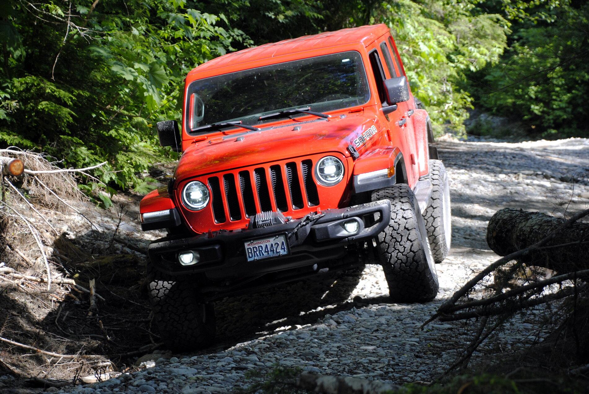 Jeep Gladiator Thinking about trading in my Tacoma for a Rubi… 1DF0CA4F-5432-405D-AE9D-2CF628C56895